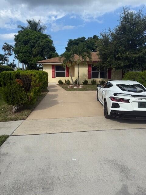 SOUTH SHORE NO 1 OF WELLI - Residential Lease