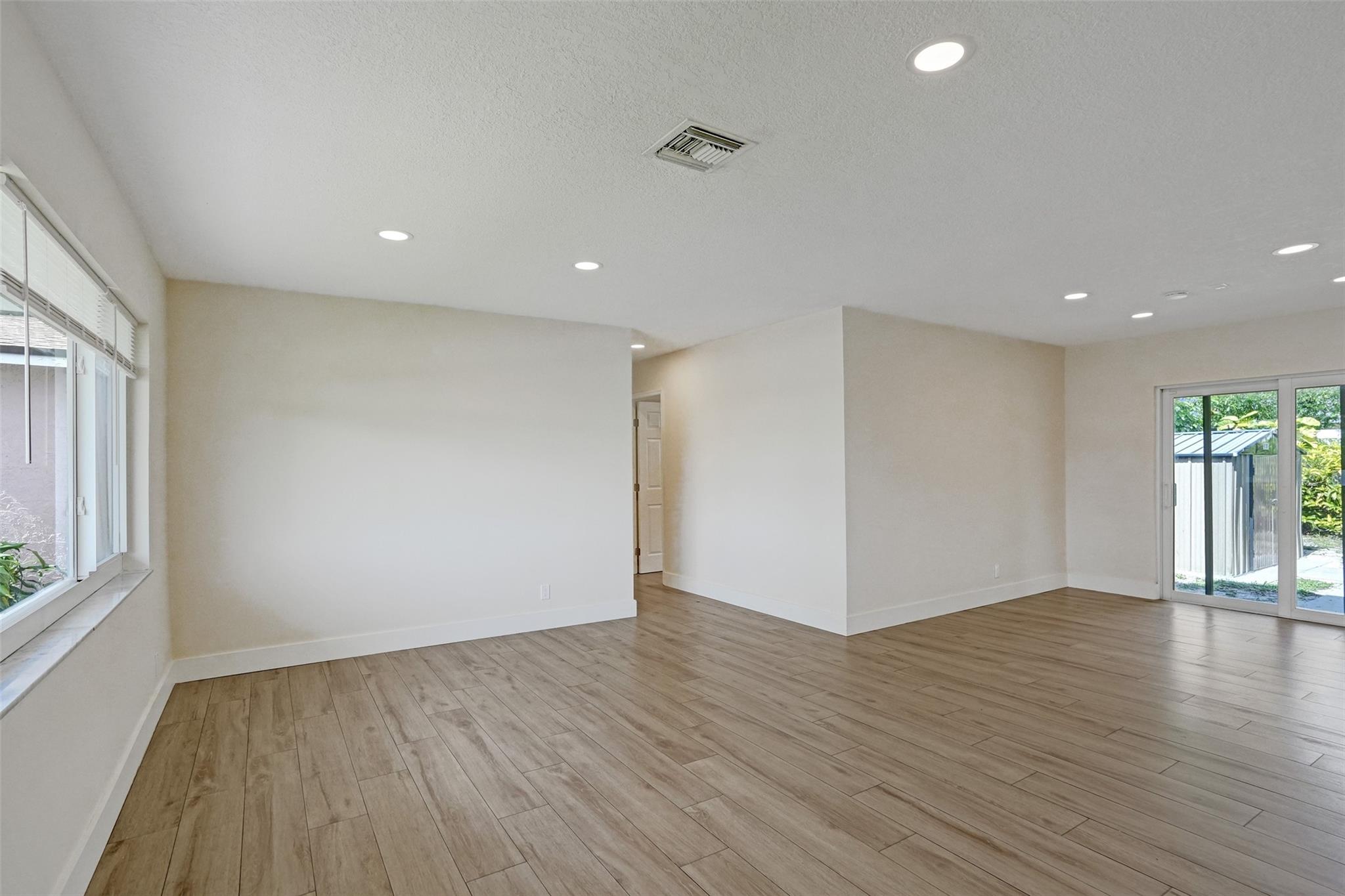 3811 NE 5th Ave, Deerfield Beach, FL, 33064/$500,000 3 3811 NE 5th Ave