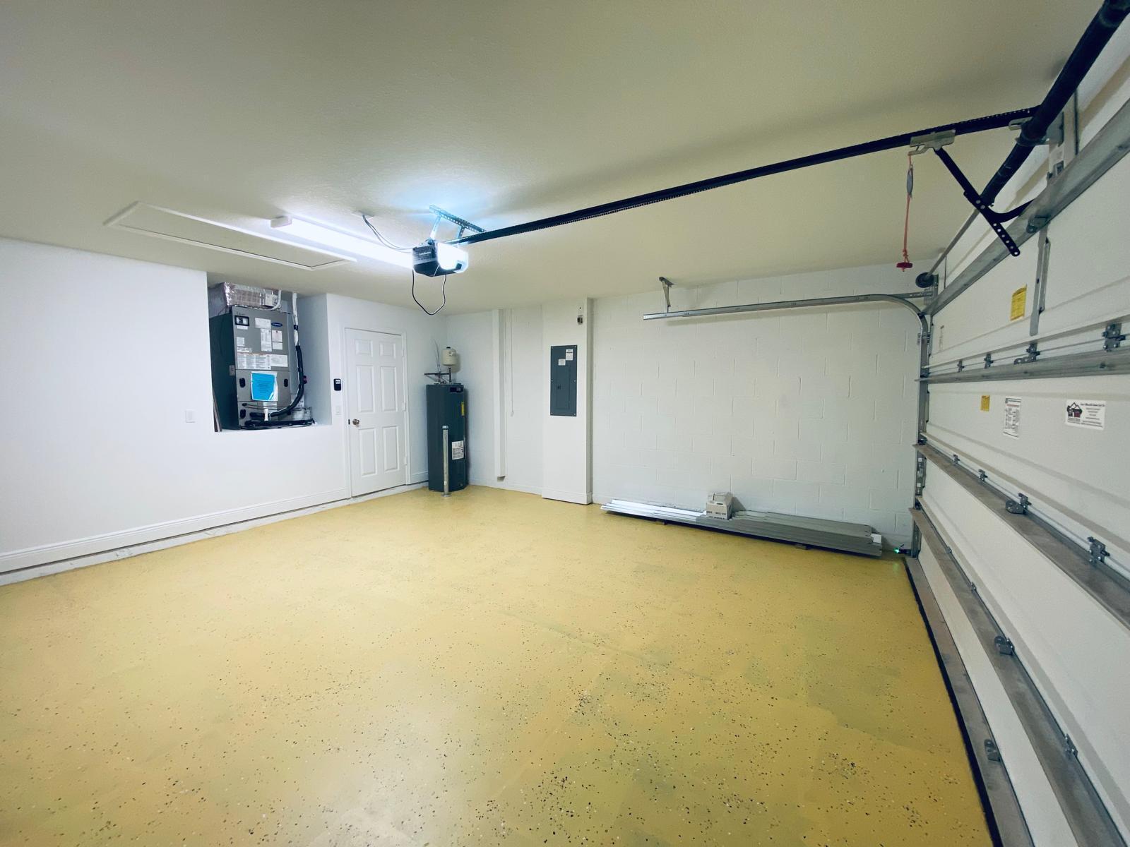 PALM BREEZES PHAE 3A - Residential Lease