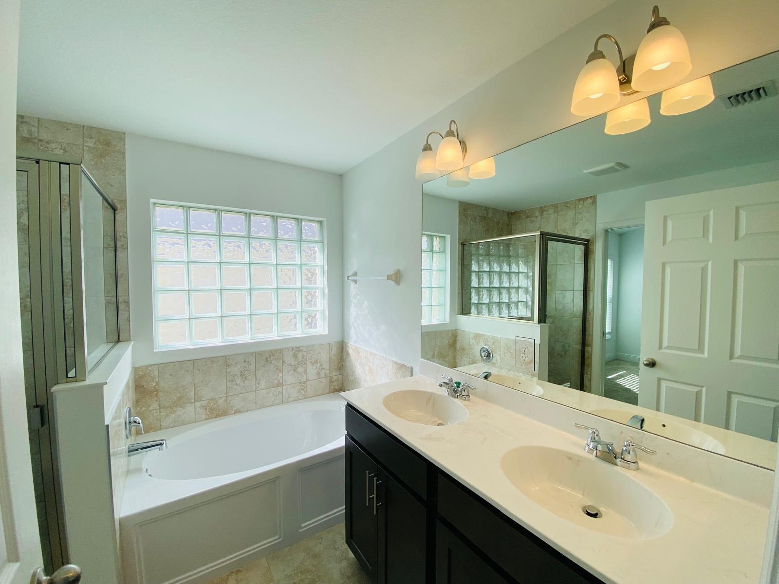 PALM BREEZES PHAE 3A - Residential Lease