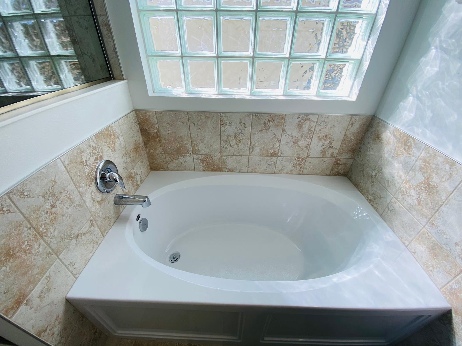 PALM BREEZES PHAE 3A - Residential Lease