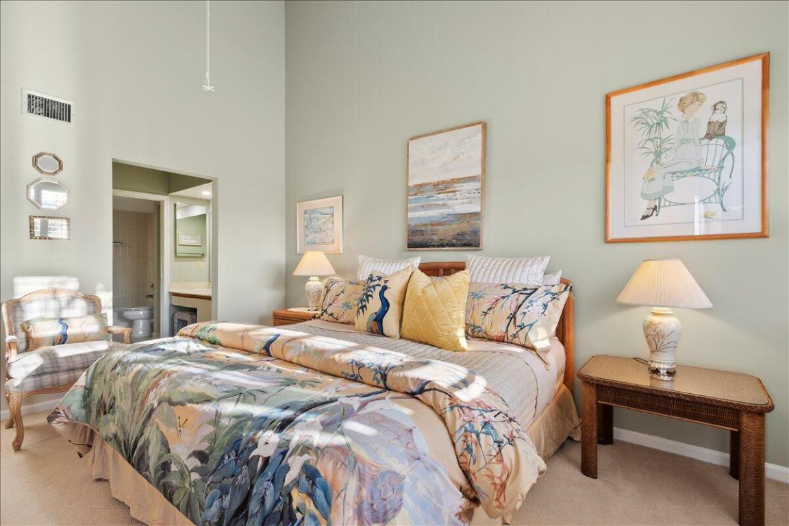 BAY COLONY CONDO - Residential