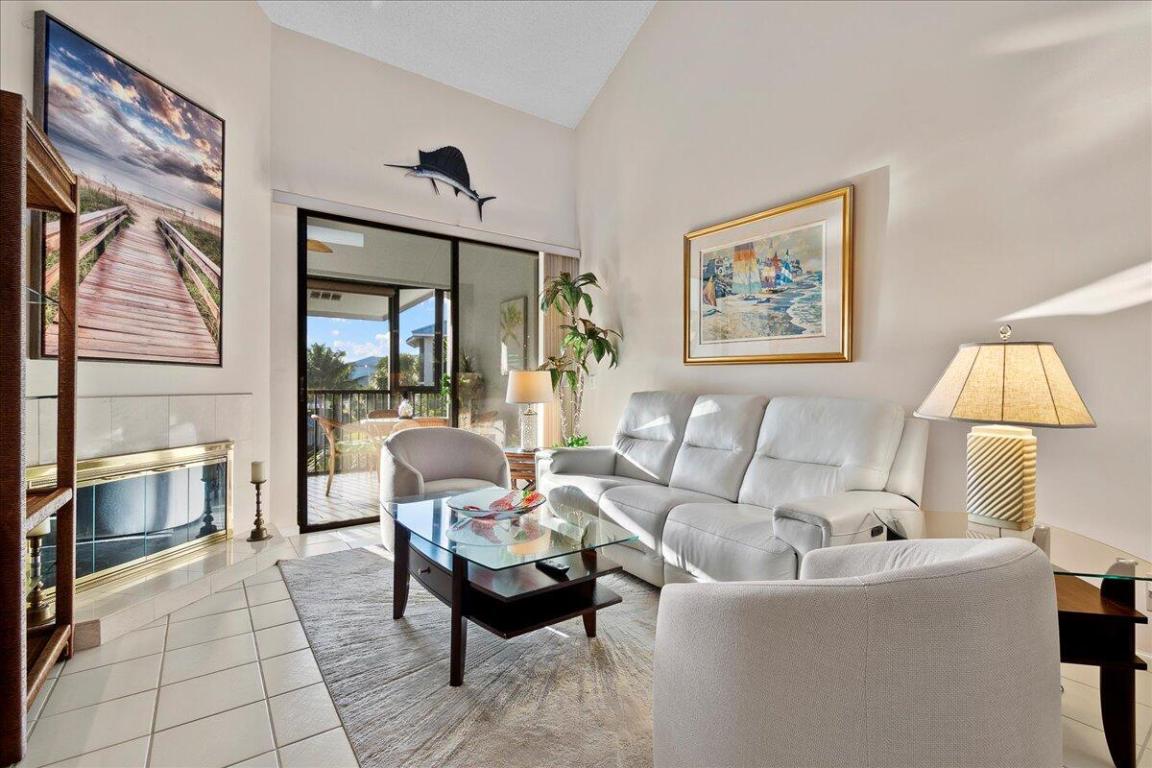 BAY COLONY CONDO - Residential