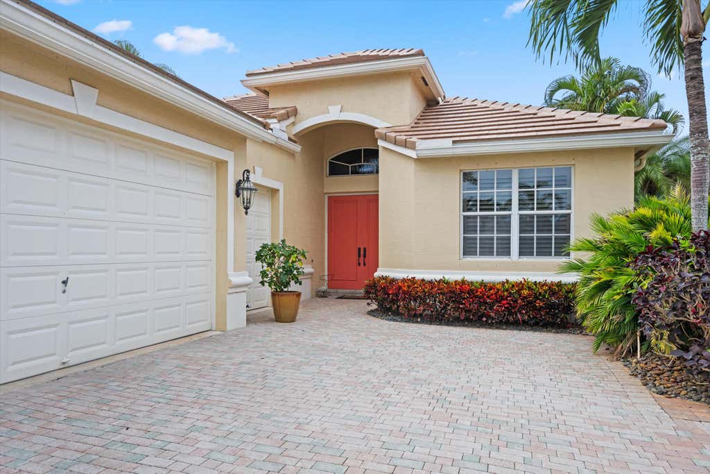 Photo of 10934 Northgreen Drive, Lake Worth, FL 33449 (MLS # R11150154)