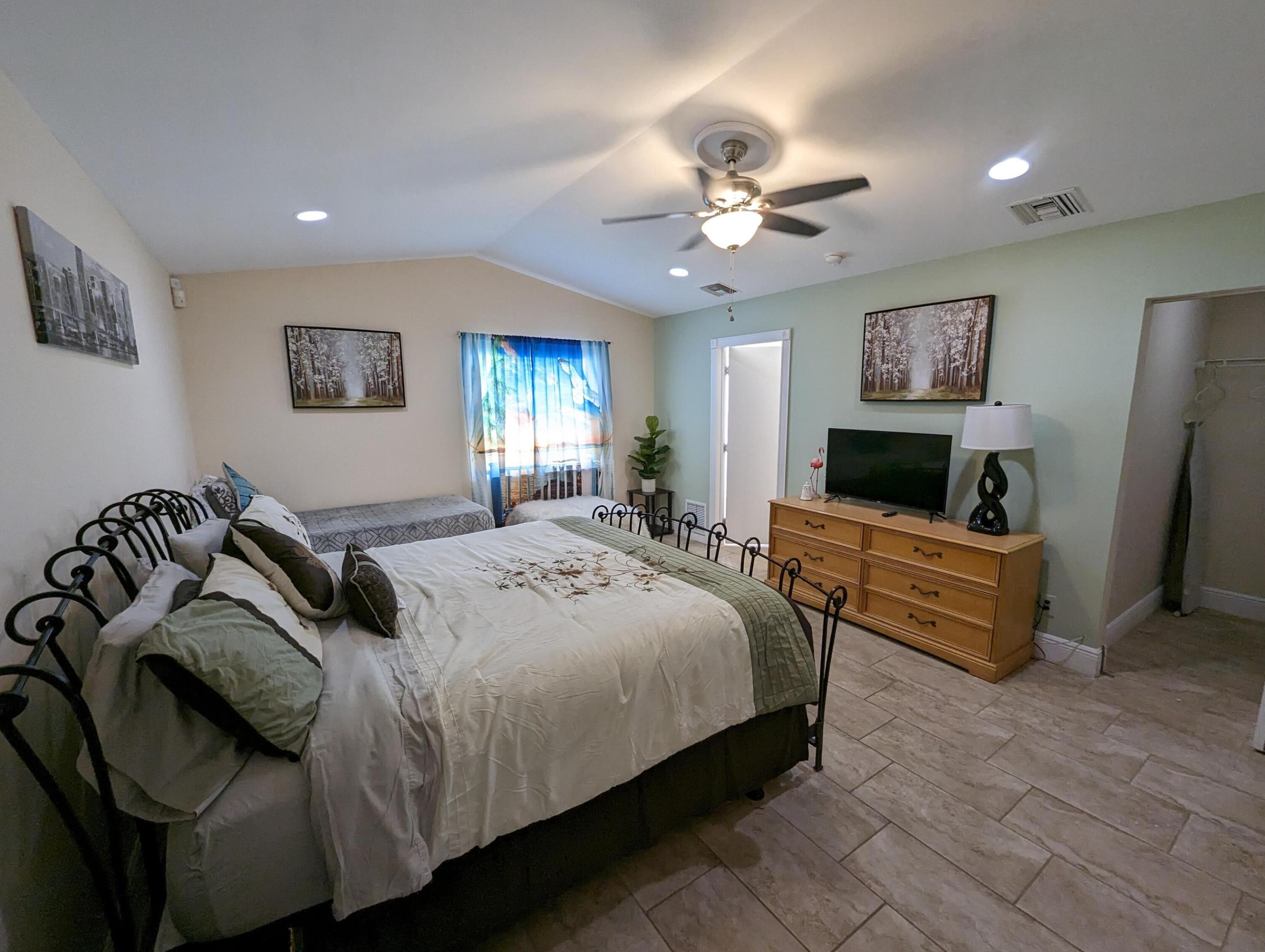 SOUTHRIDGE - Residential