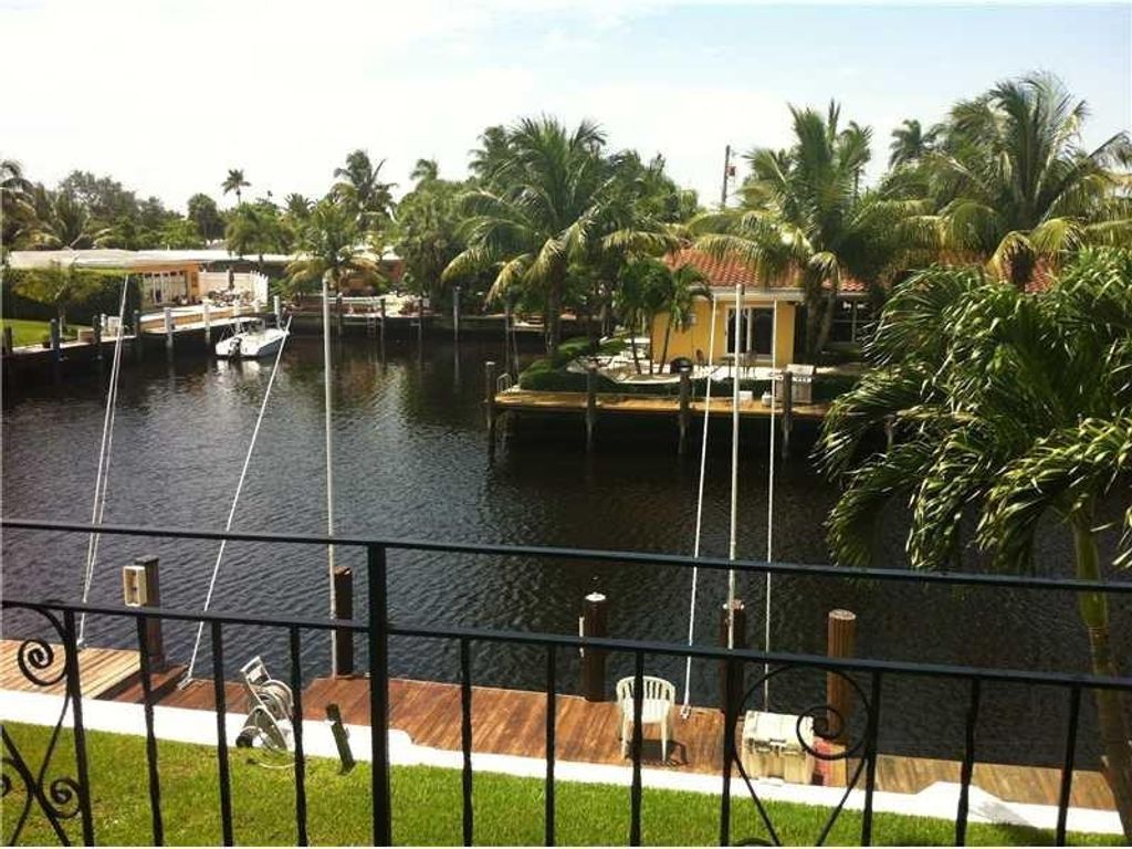 Photo of 301 E Mcnab Road E #106, Pompano Beach, FL 33060 (MLS # B26036886)