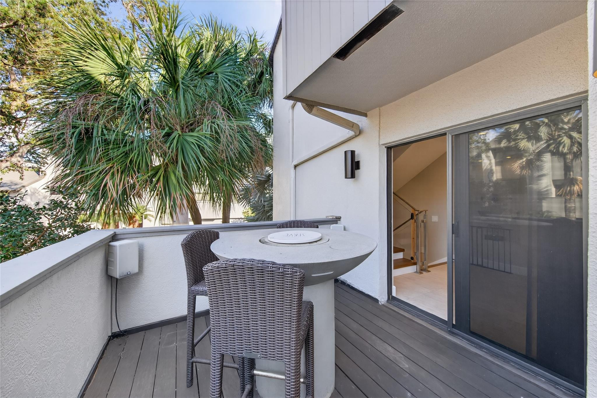 PORTSIDE YACHT CLUB - Residential