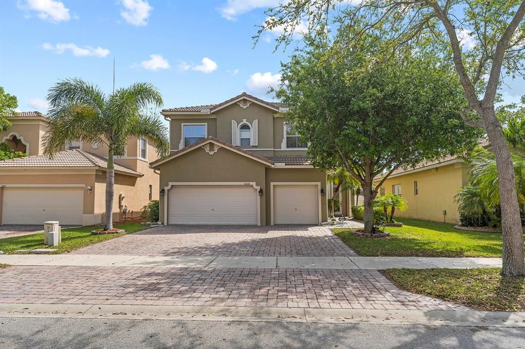 Photo of 5608 Spanish River Road, Fort Pierce, FL 34951 (MLS # R10705125)