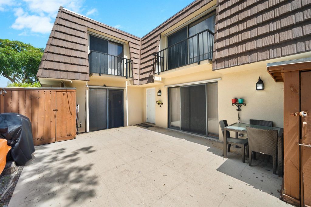 Photo of 2435 Moreland Place, Lake Worth, FL 33461 (MLS # R11004645)