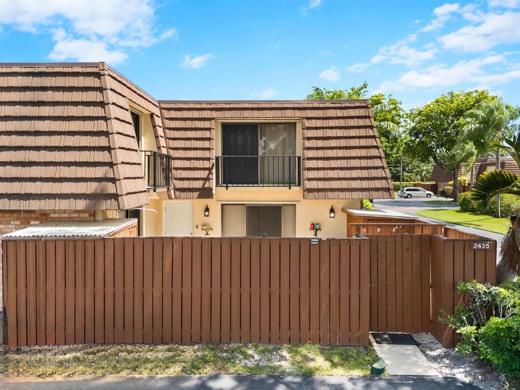 Photo of 2435 Moreland Place, Lake Worth, FL 33461 (MLS # R11004645)