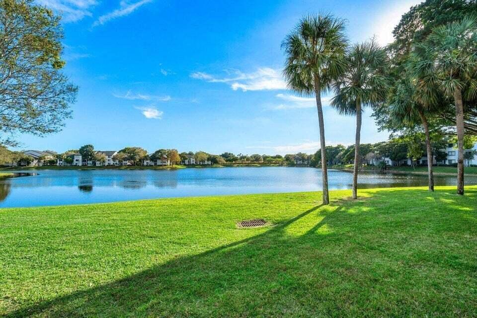 BANYAN SPRINGS - Residential