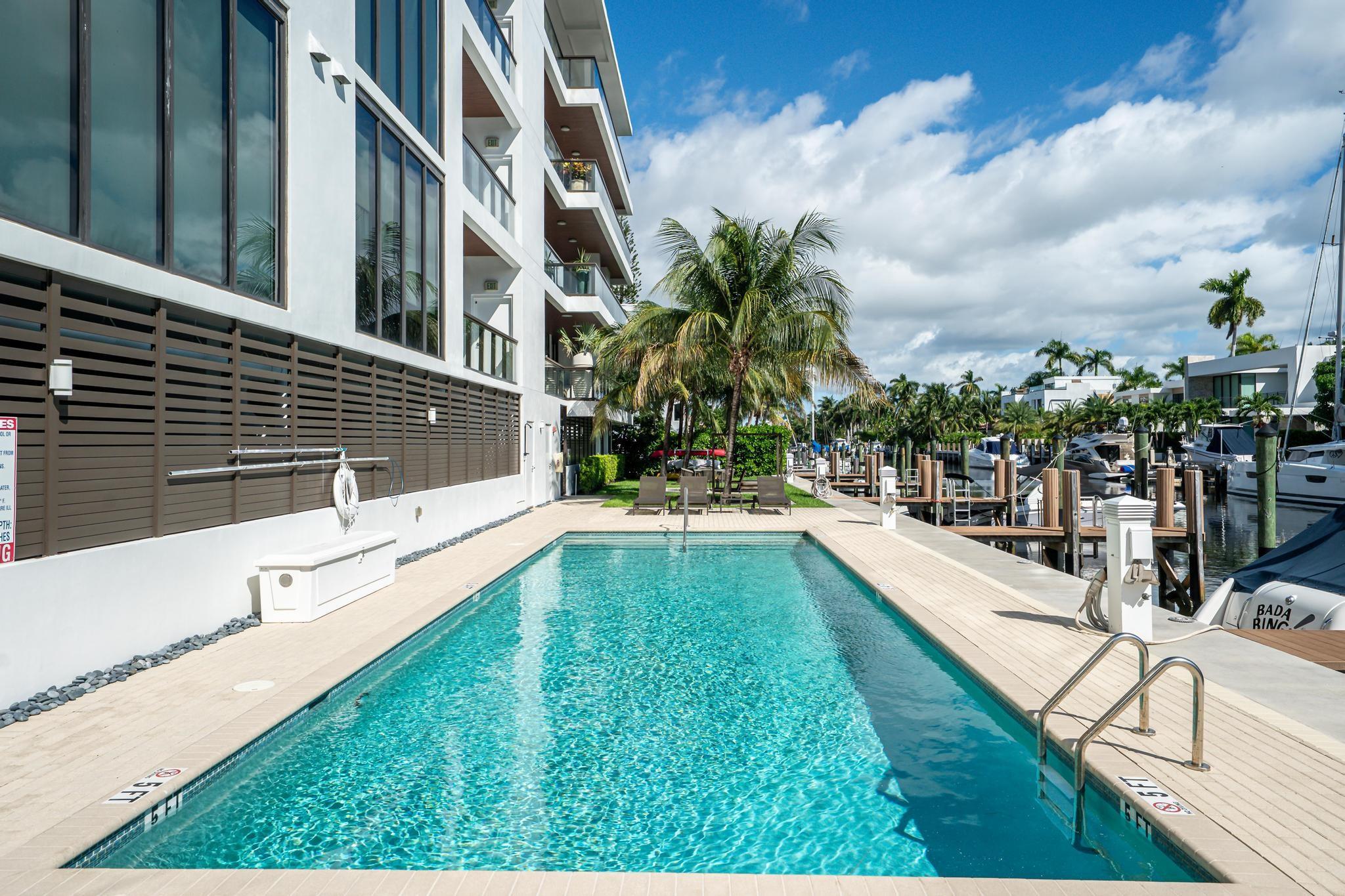 AQUALUNA LAS OLAS - Residential