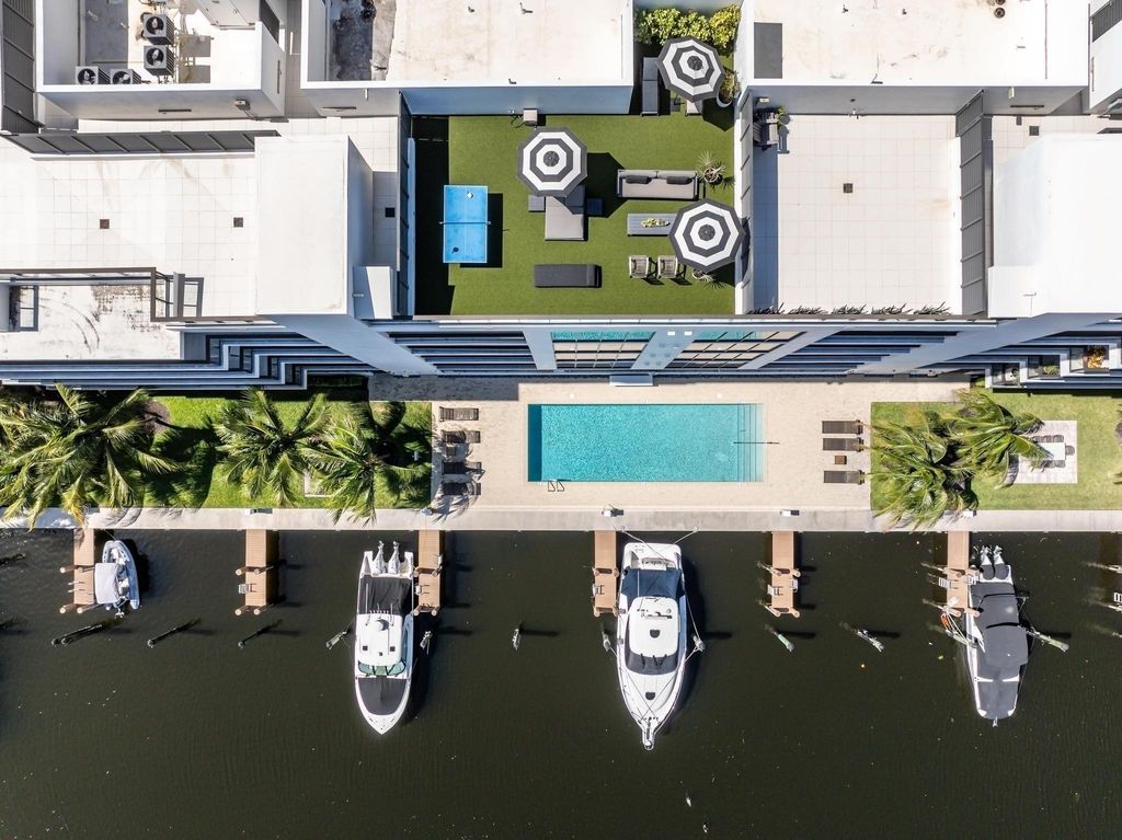 Photo of 20 Isle Of Venice Dr #PH2, Fort Lauderdale, FL 33301 (MLS # F10531685)