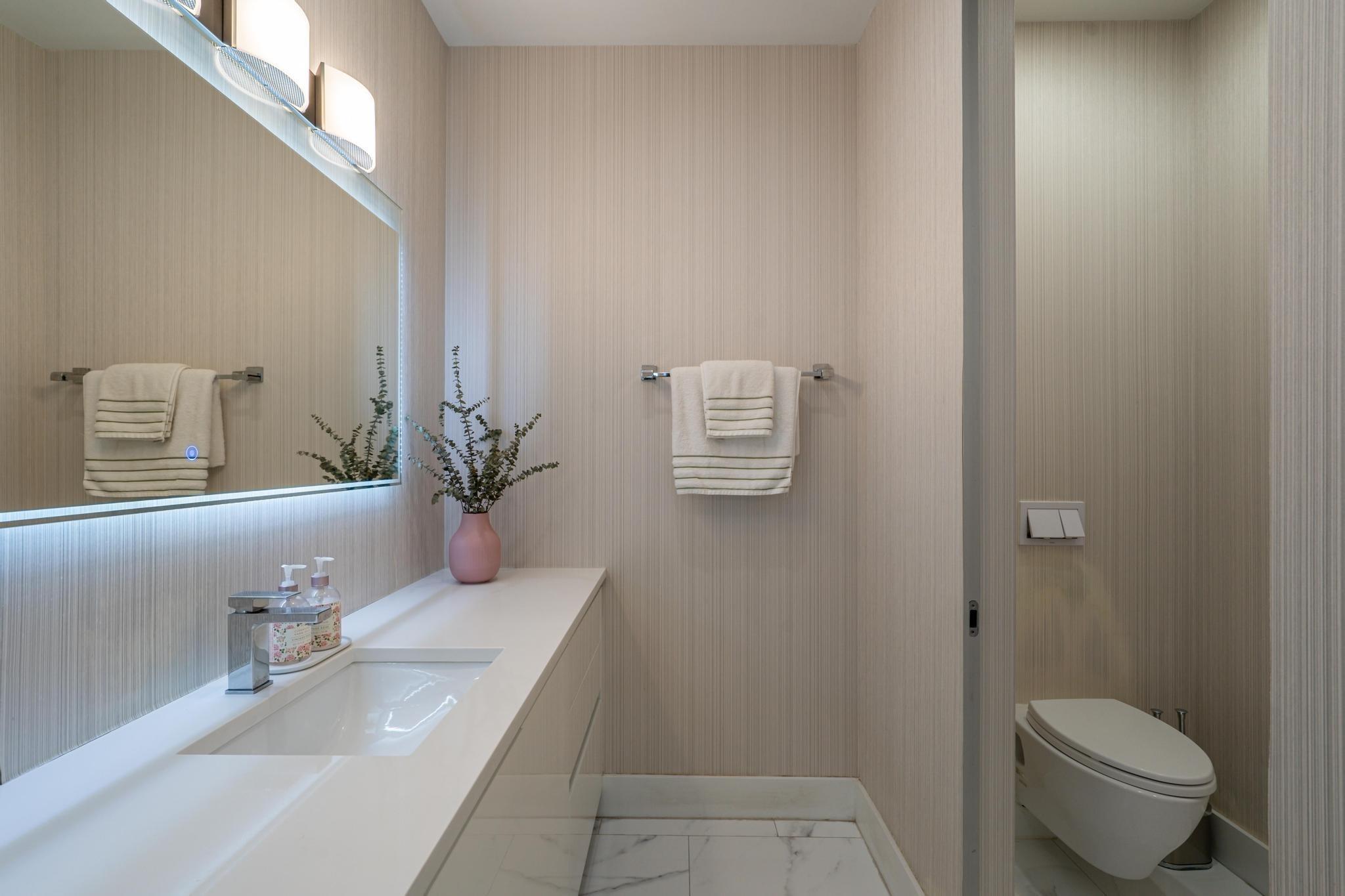 AQUALUNA LAS OLAS - Residential