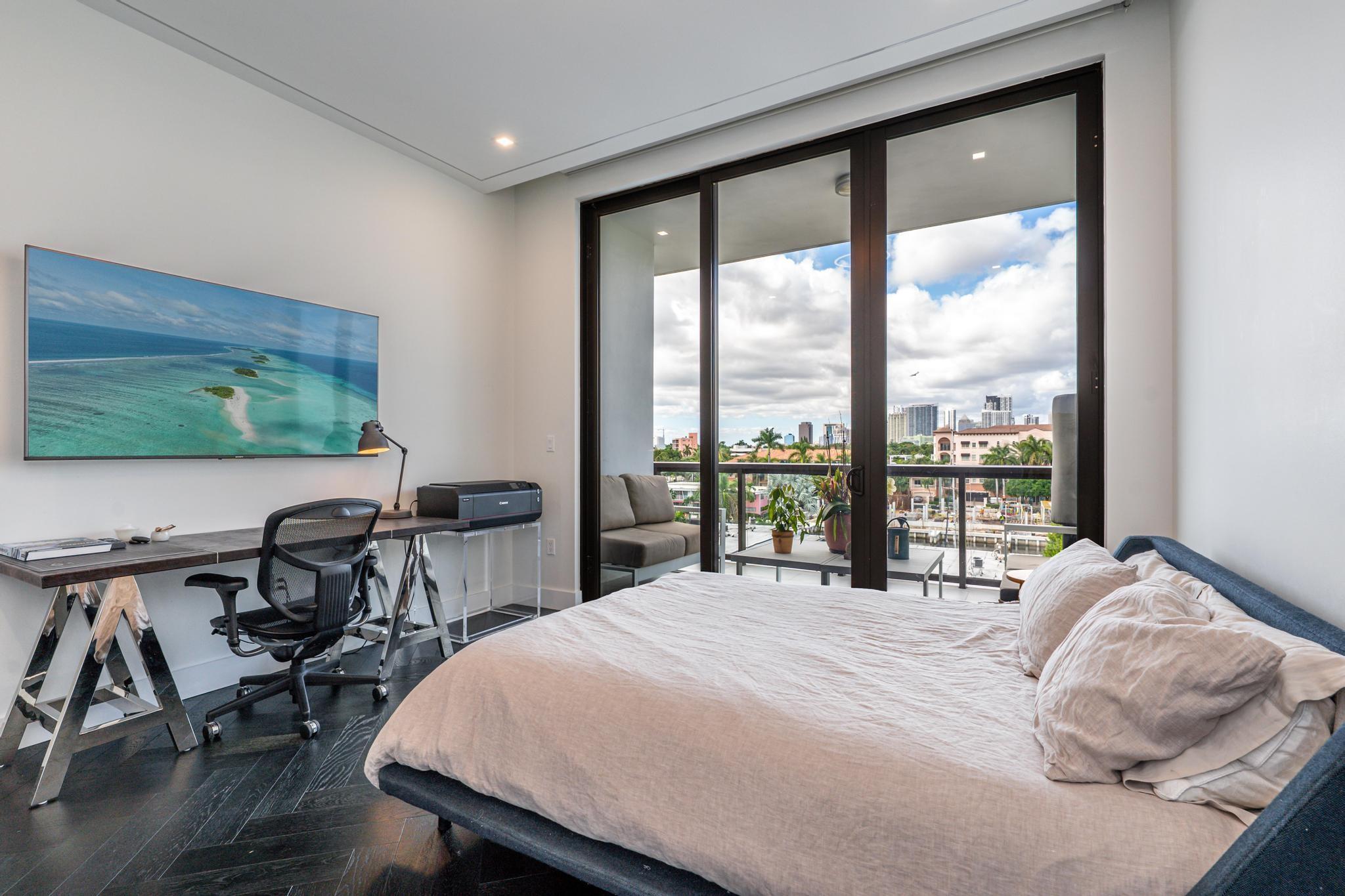 AQUALUNA LAS OLAS - Residential