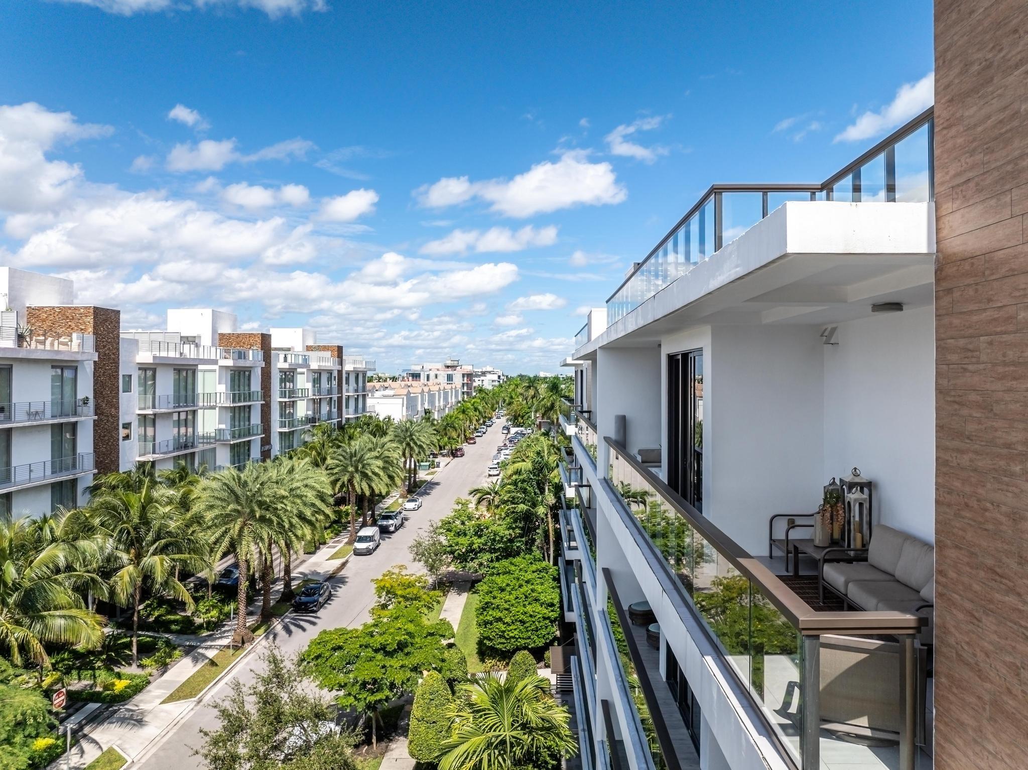 AQUALUNA LAS OLAS - Residential