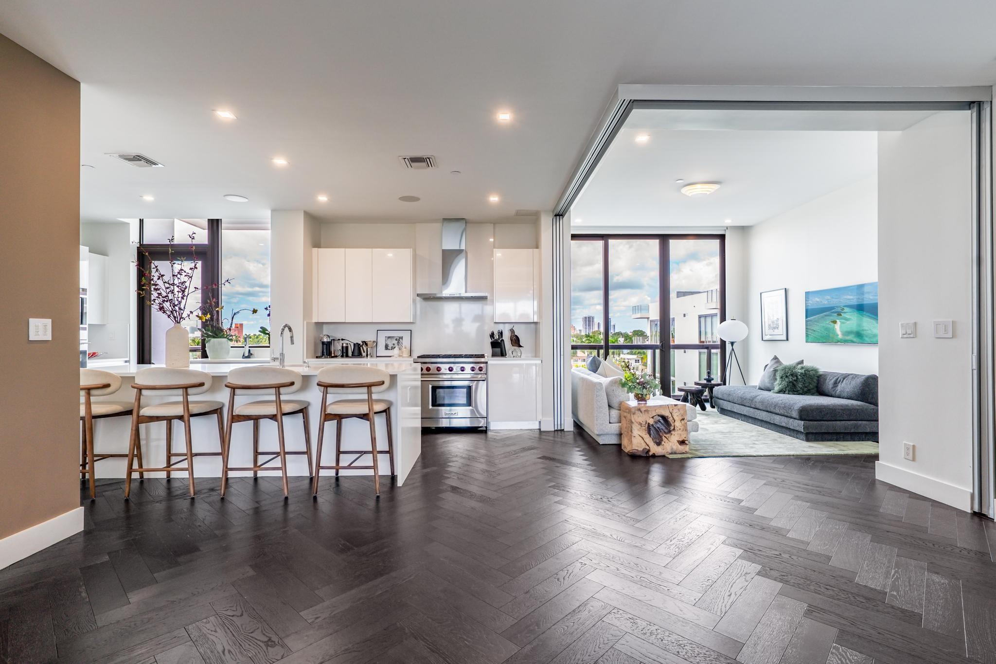 AQUALUNA LAS OLAS - Residential