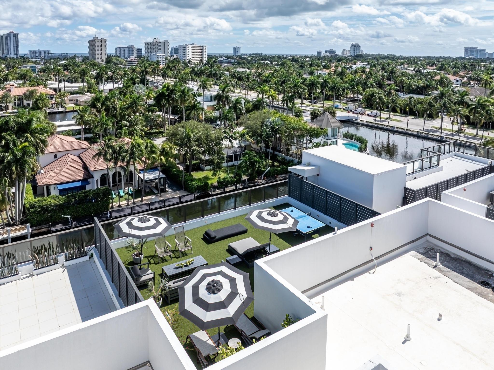 AQUALUNA LAS OLAS - Residential