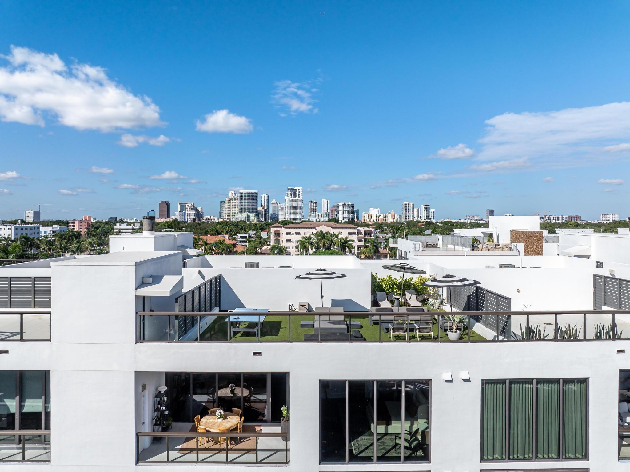 AQUALUNA LAS OLAS - Residential