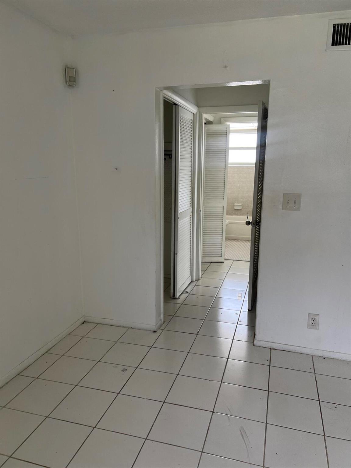 PARK SOUTH FOUR INC CONDO - Residential