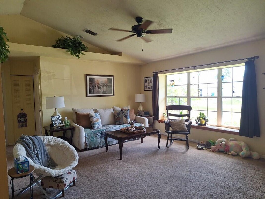 Photo of 6809 NW Dragon Street, Port Saint Lucie, FL 34983 (MLS # B26064562)