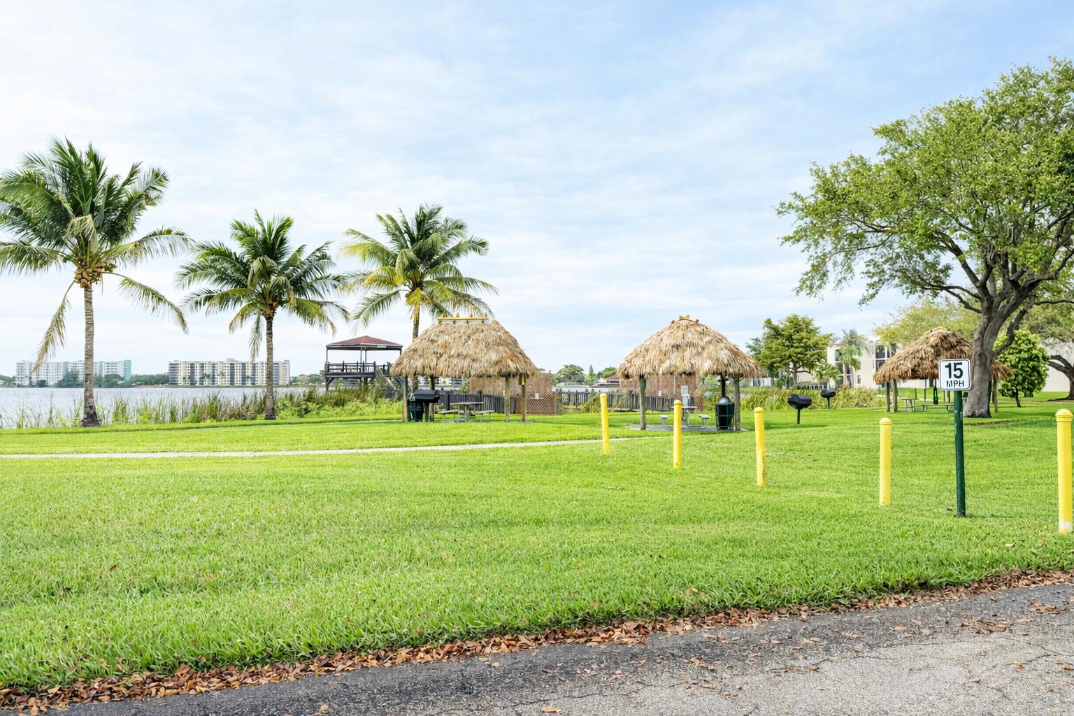 LAKE EMERALD CONDOMINIUM NO ONE - Residential