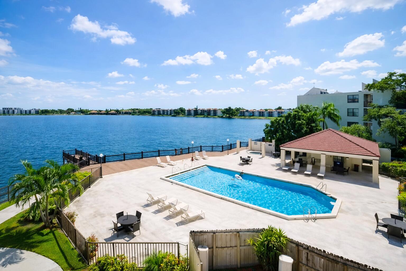 LAKE EMERALD CONDOMINIUM NO ONE - Residential