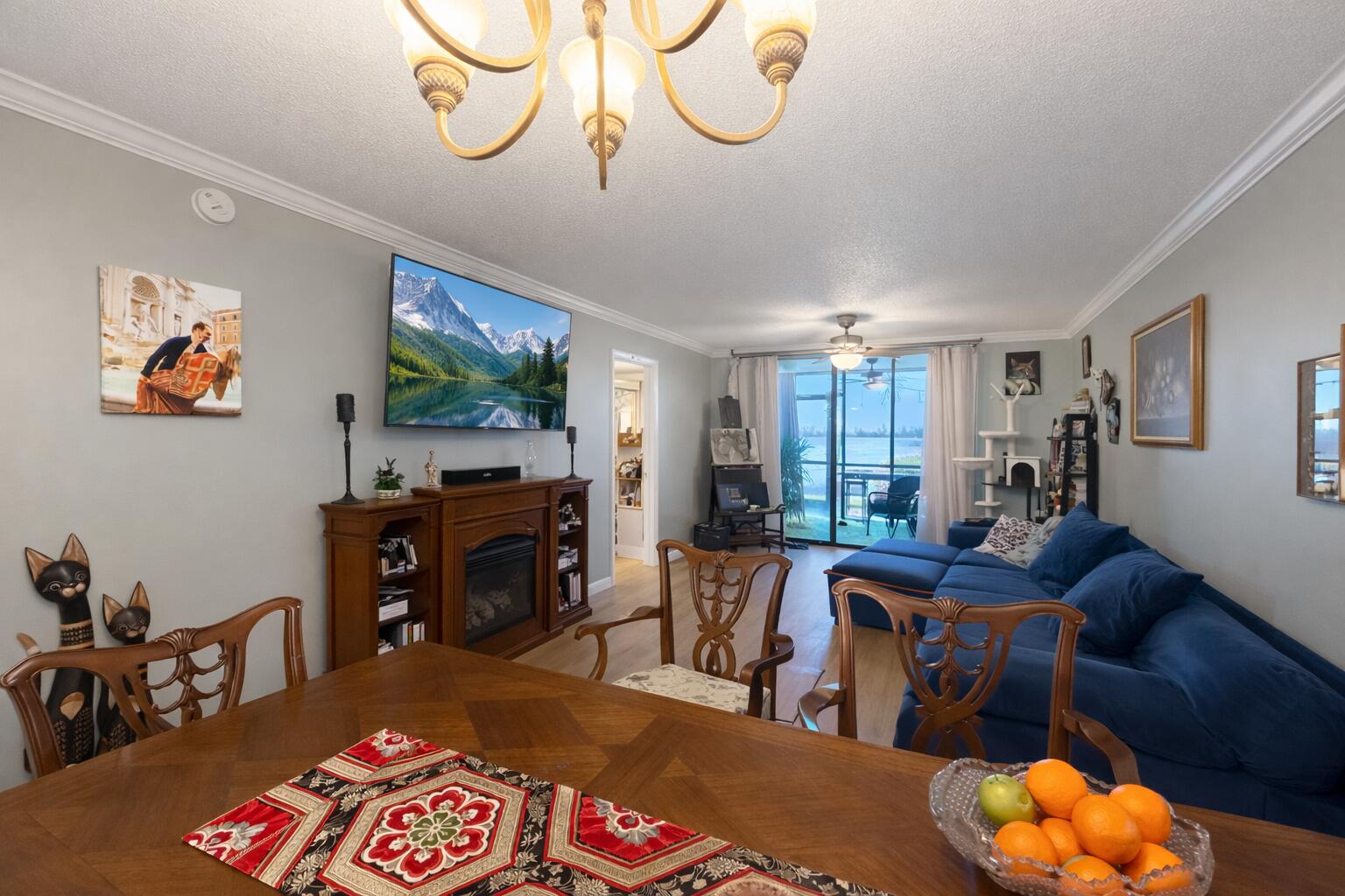 LAKE EMERALD CONDOMINIUM NO ONE - Residential