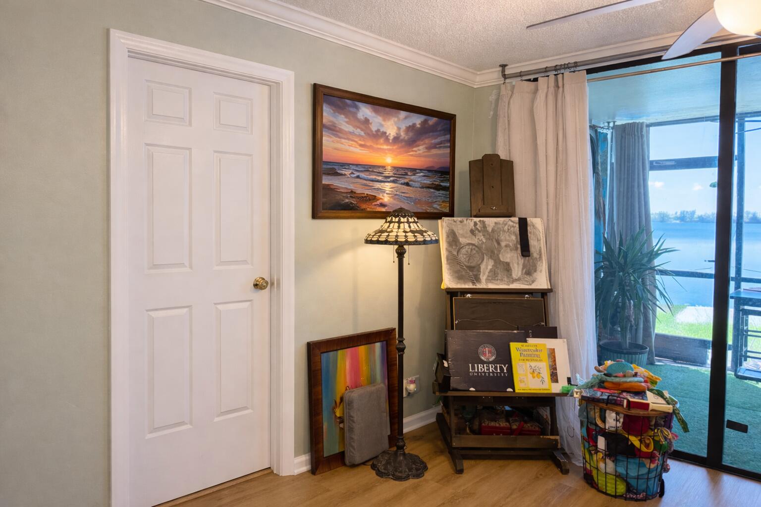 LAKE EMERALD CONDOMINIUM NO ONE - Residential