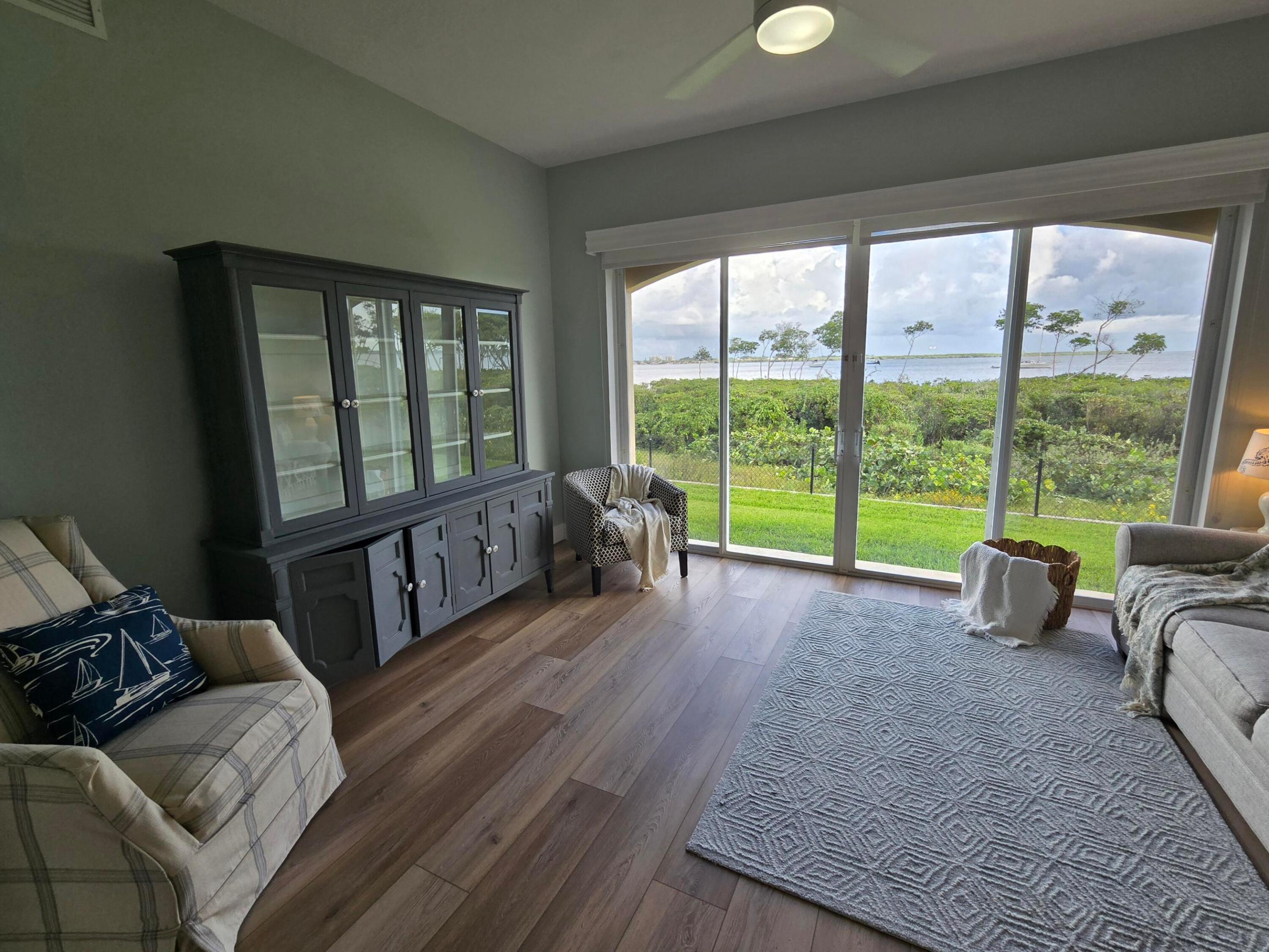 Harbour Isle West - Residential Lease