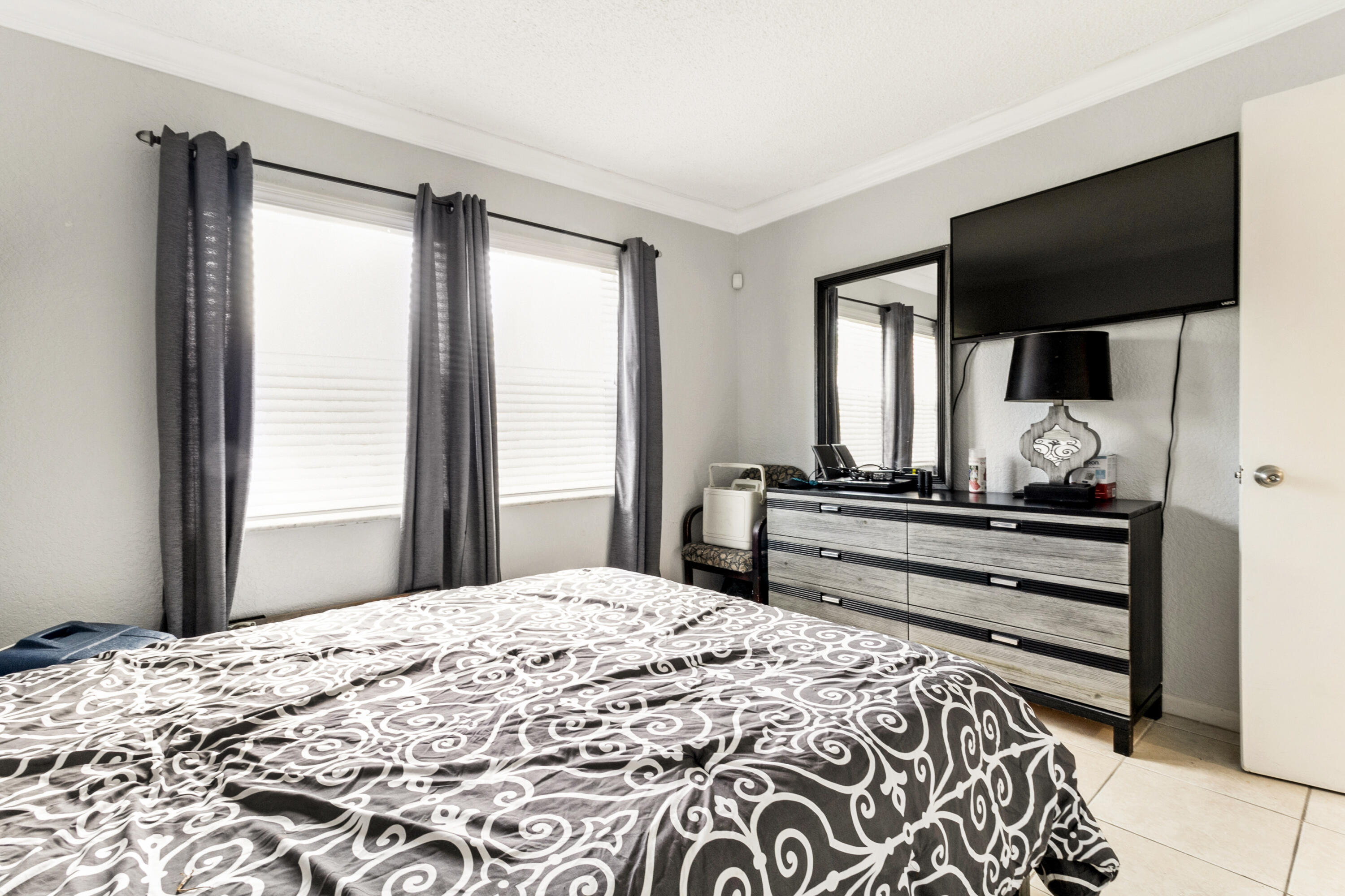 COCO CAY CONDO - Residential Lease