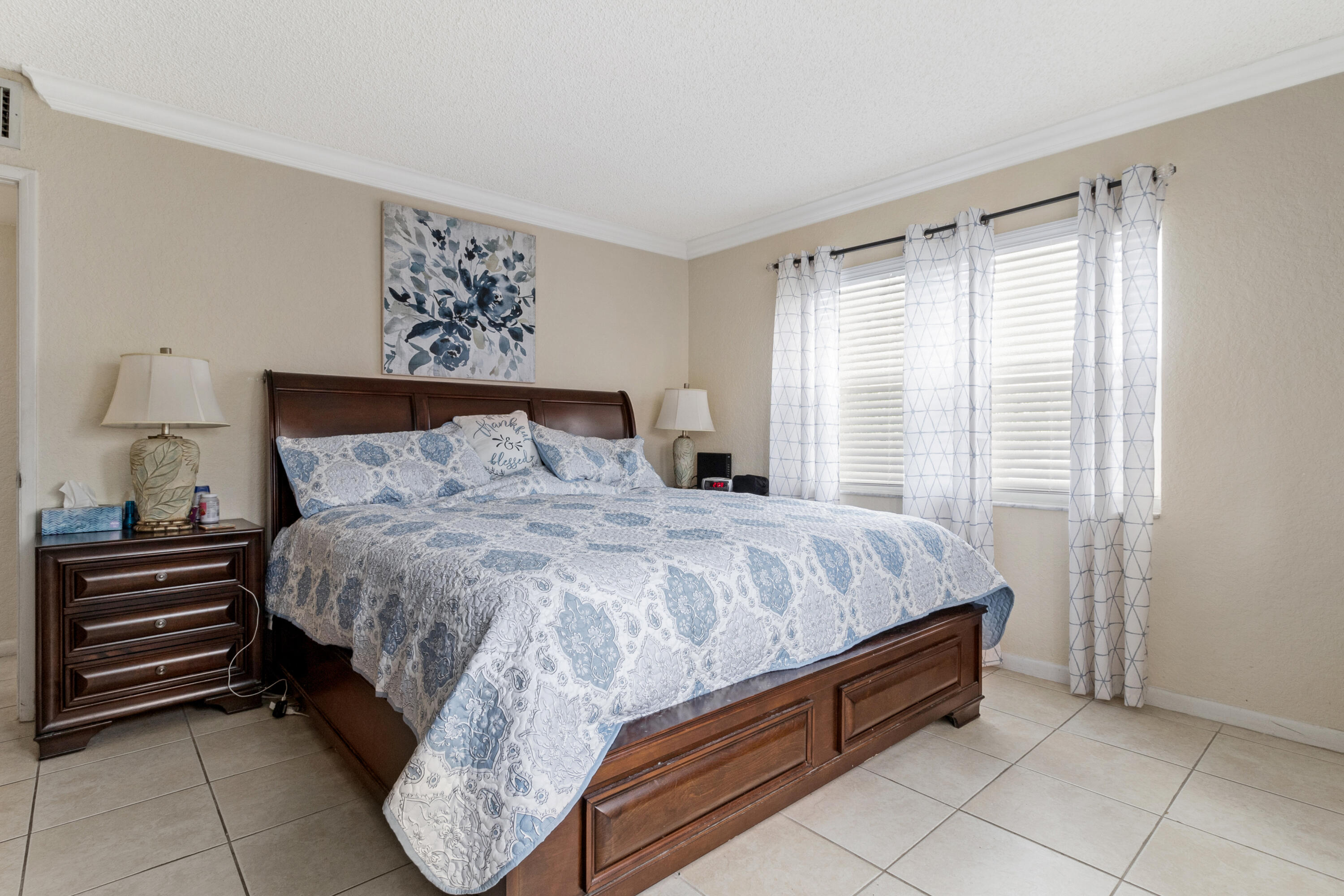 COCO CAY CONDO - Residential Lease