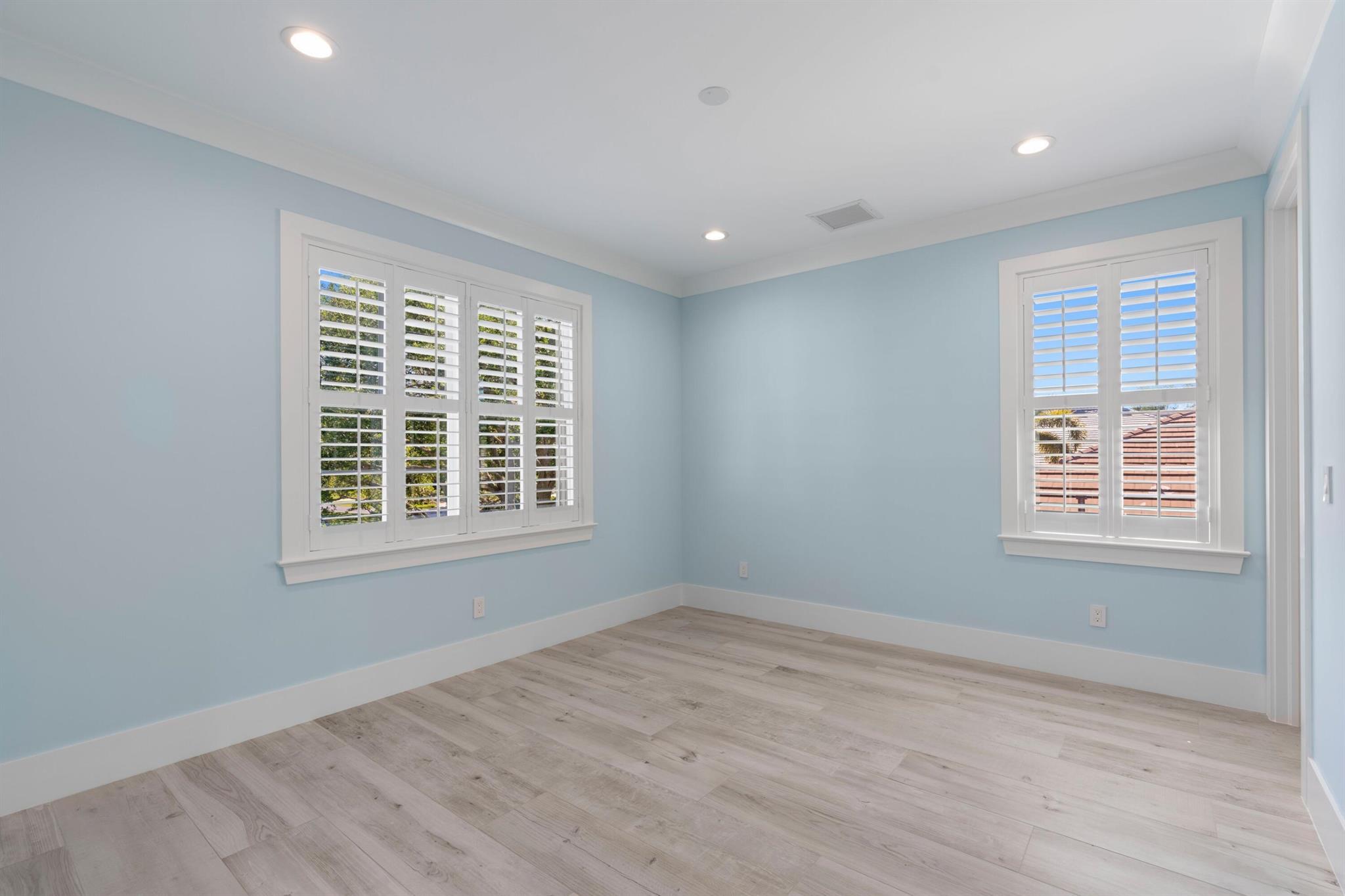 RIVER RIDGE (TEQUESTA) - Residential