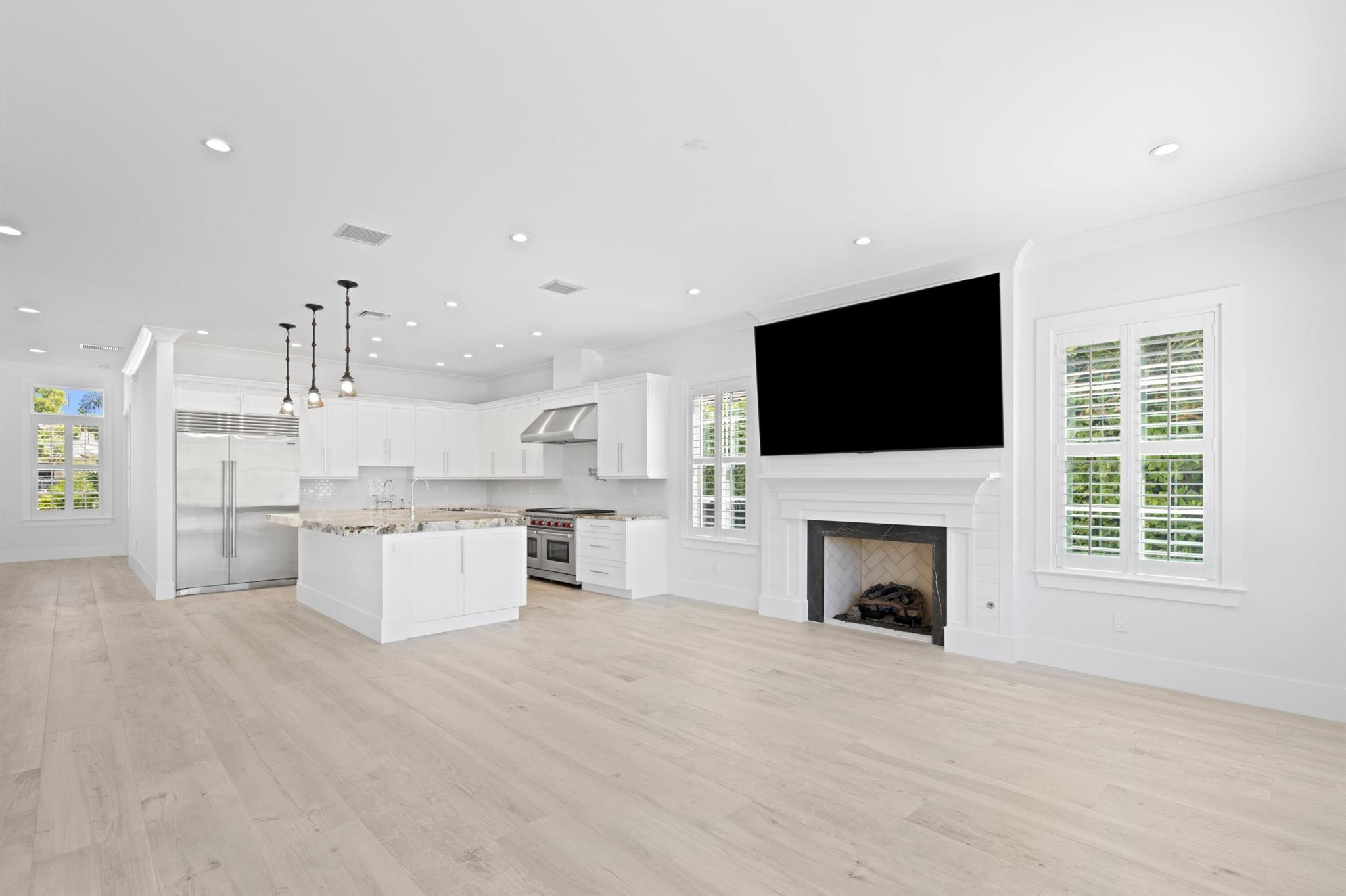 RIVER RIDGE (TEQUESTA) - Residential