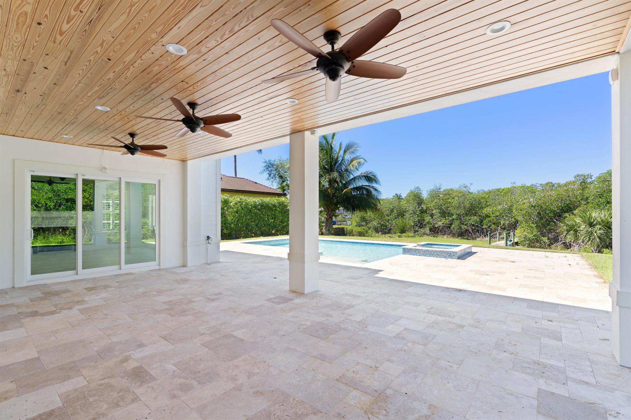 RIVER RIDGE (TEQUESTA) - Residential