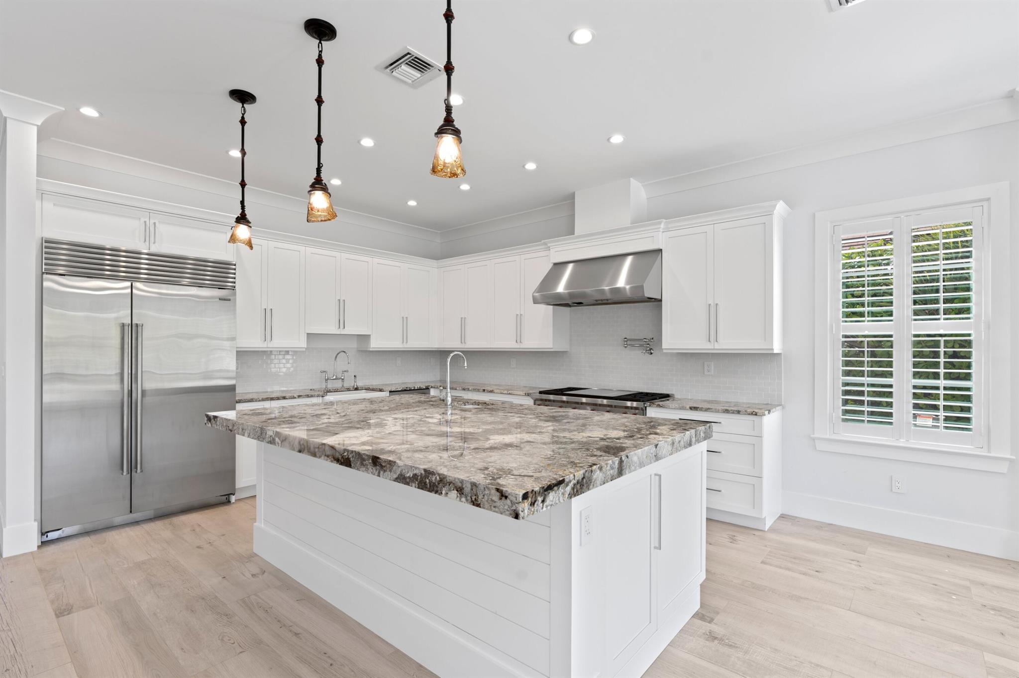 RIVER RIDGE (TEQUESTA) - Residential