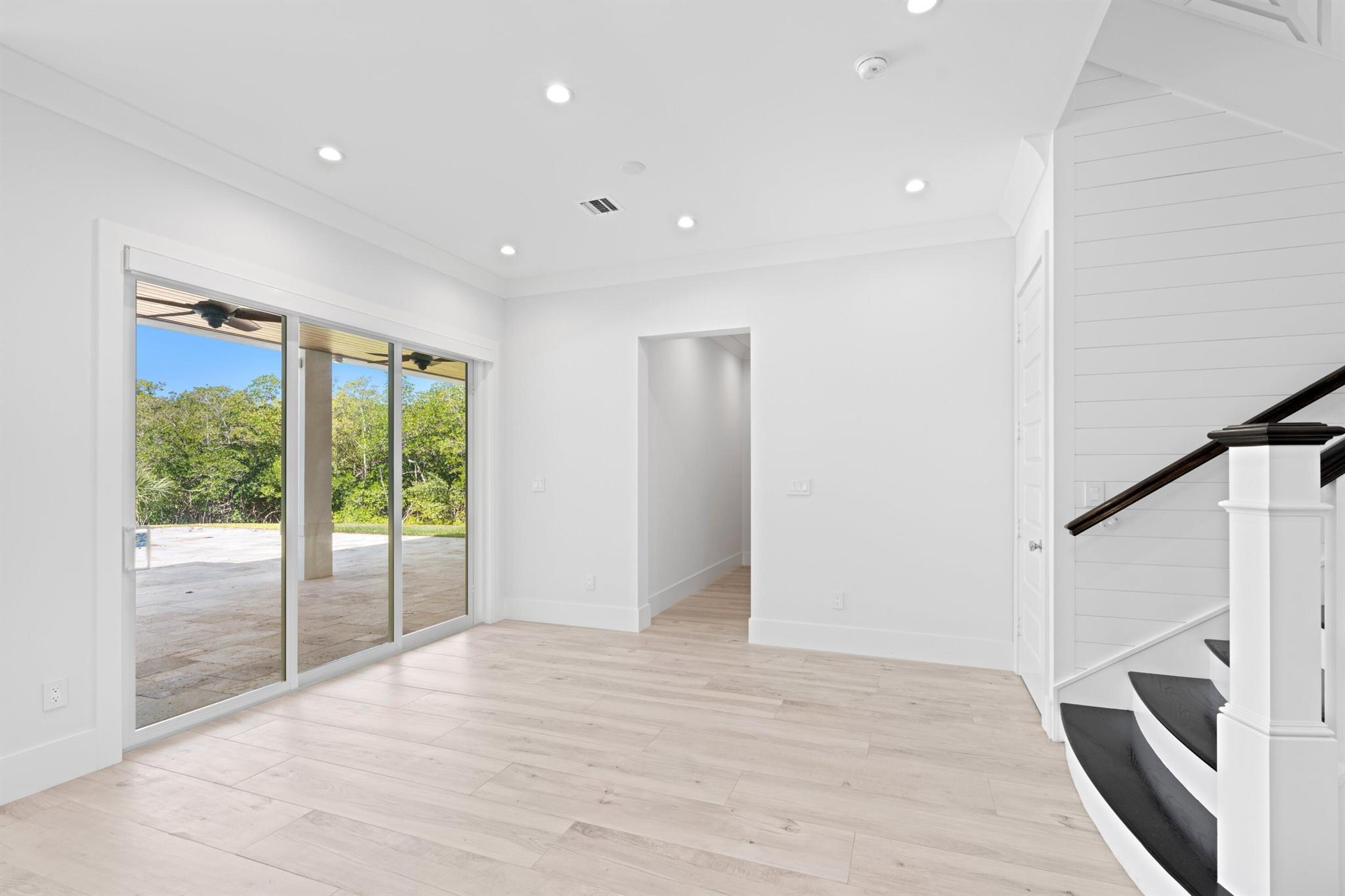 RIVER RIDGE (TEQUESTA) - Residential