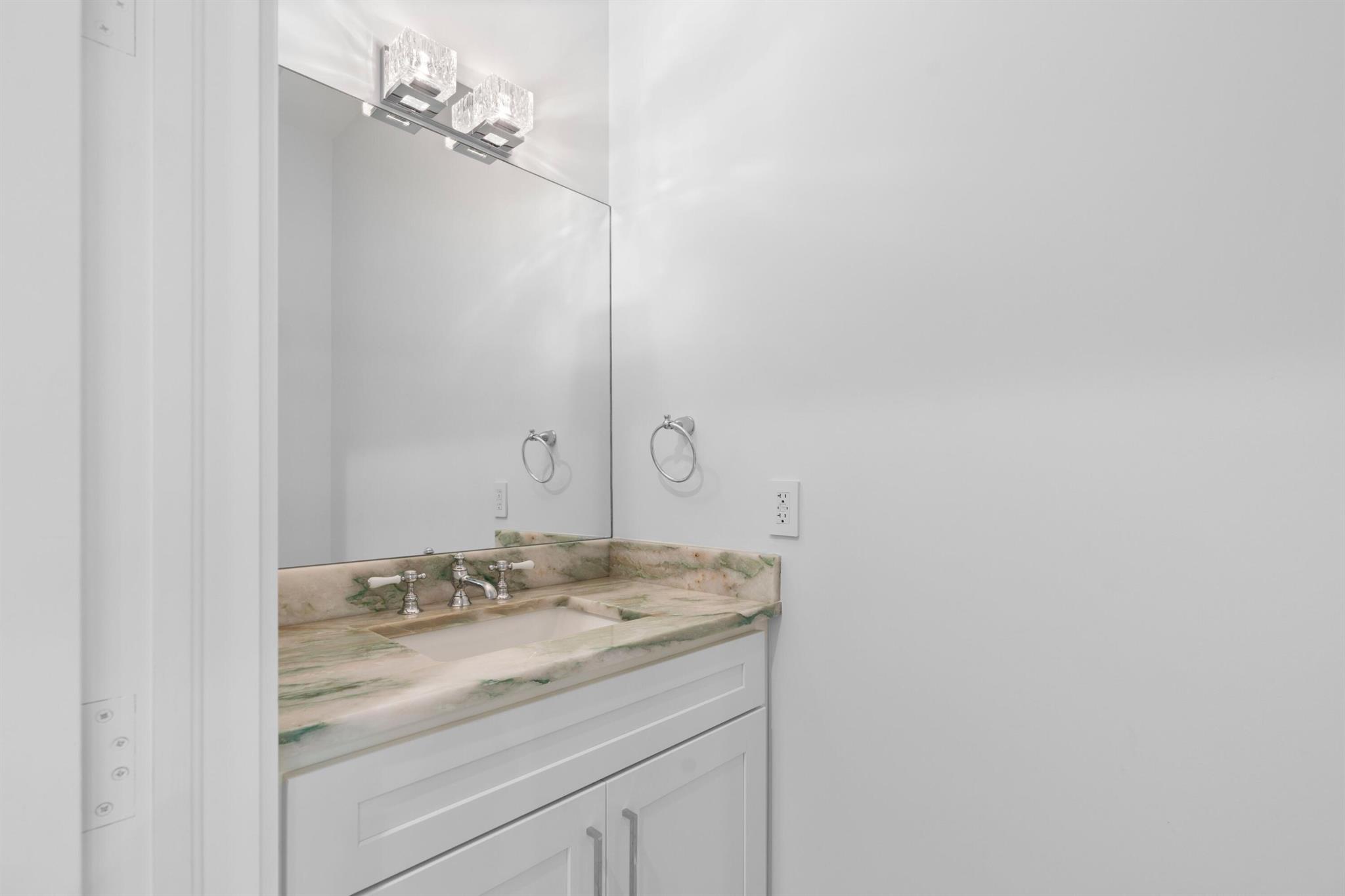 RIVER RIDGE (TEQUESTA) - Residential