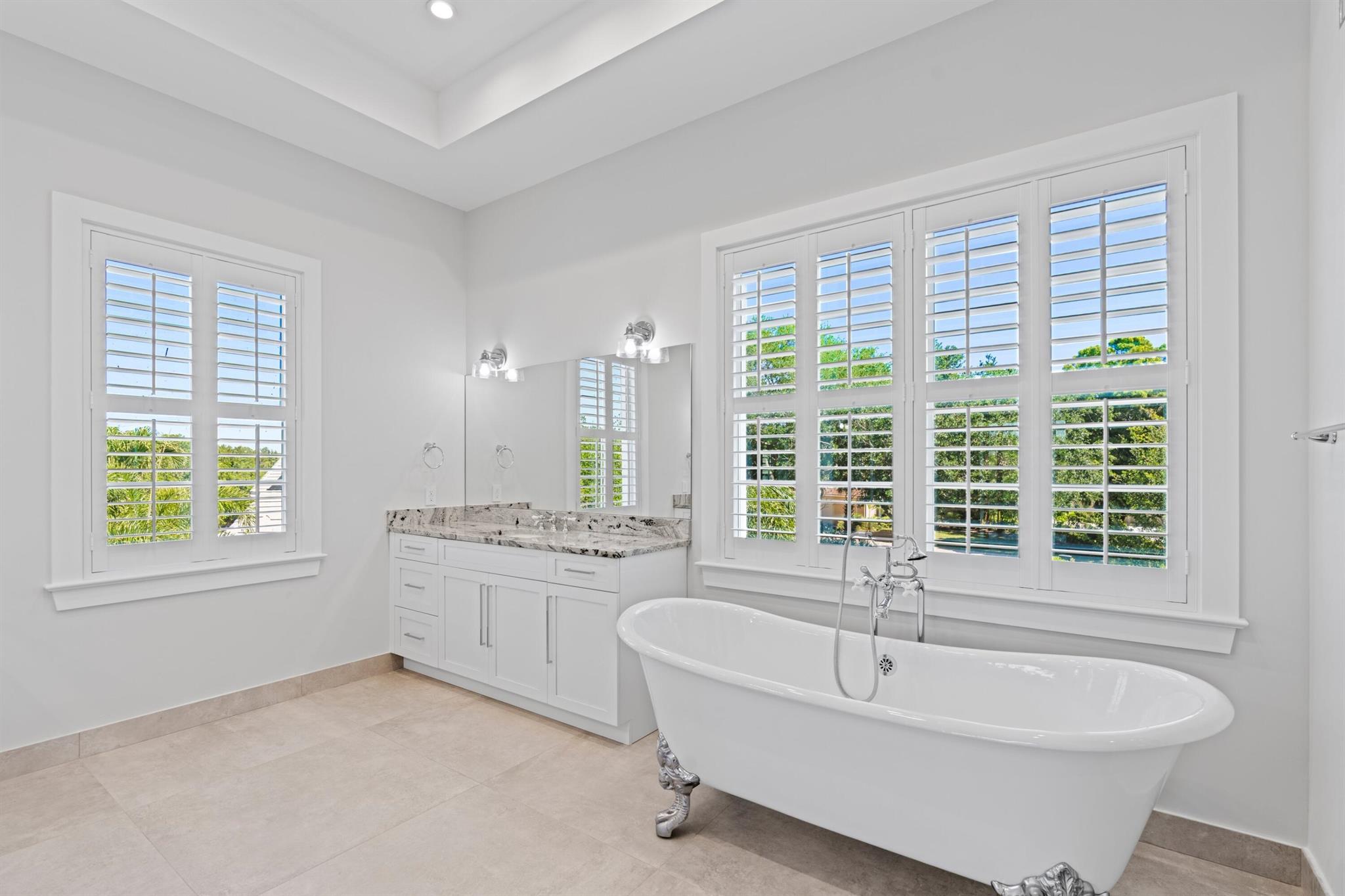 RIVER RIDGE (TEQUESTA) - Residential