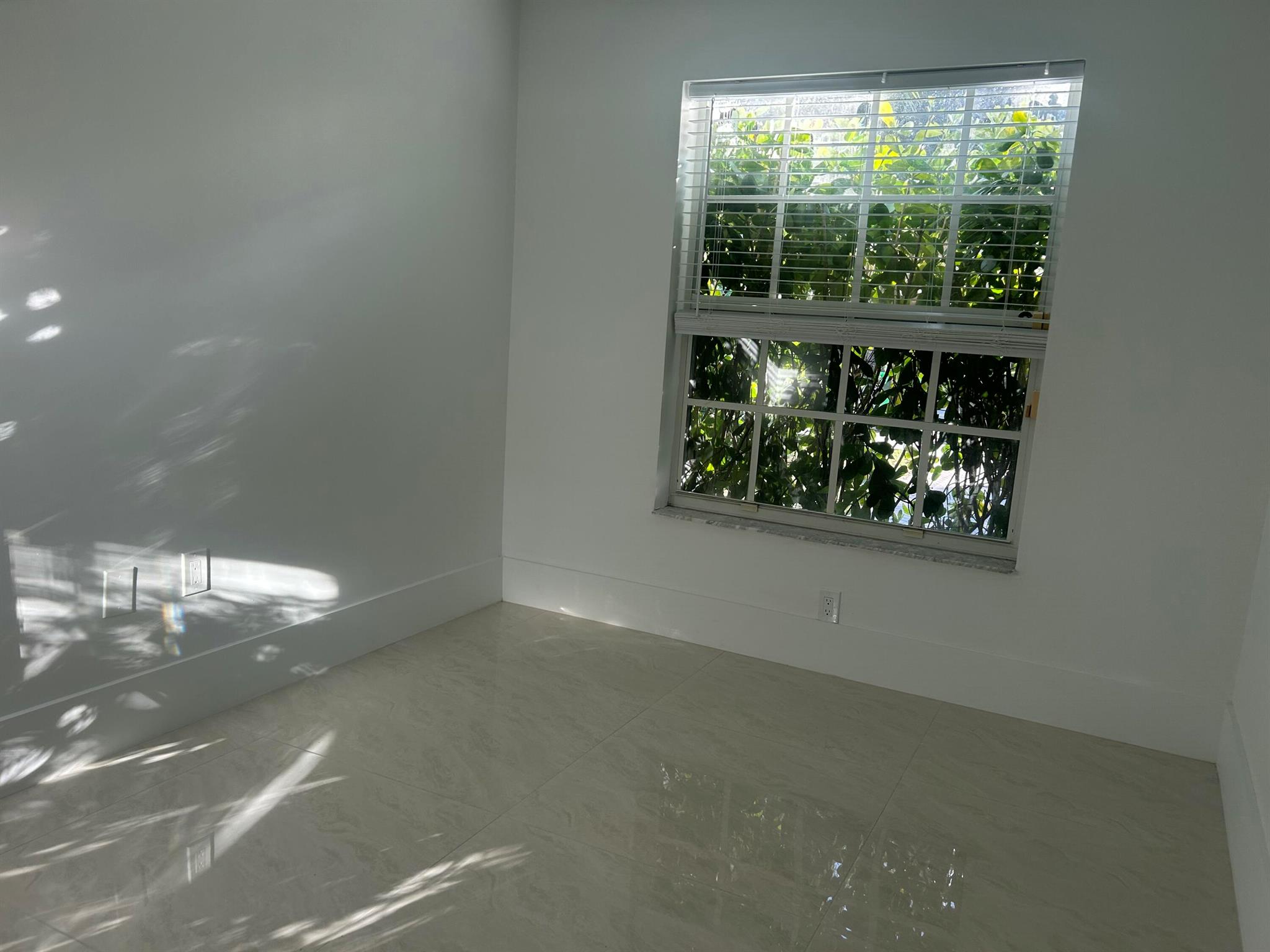 HOME DYNAMICS SUNRISE PLA - Residential Lease