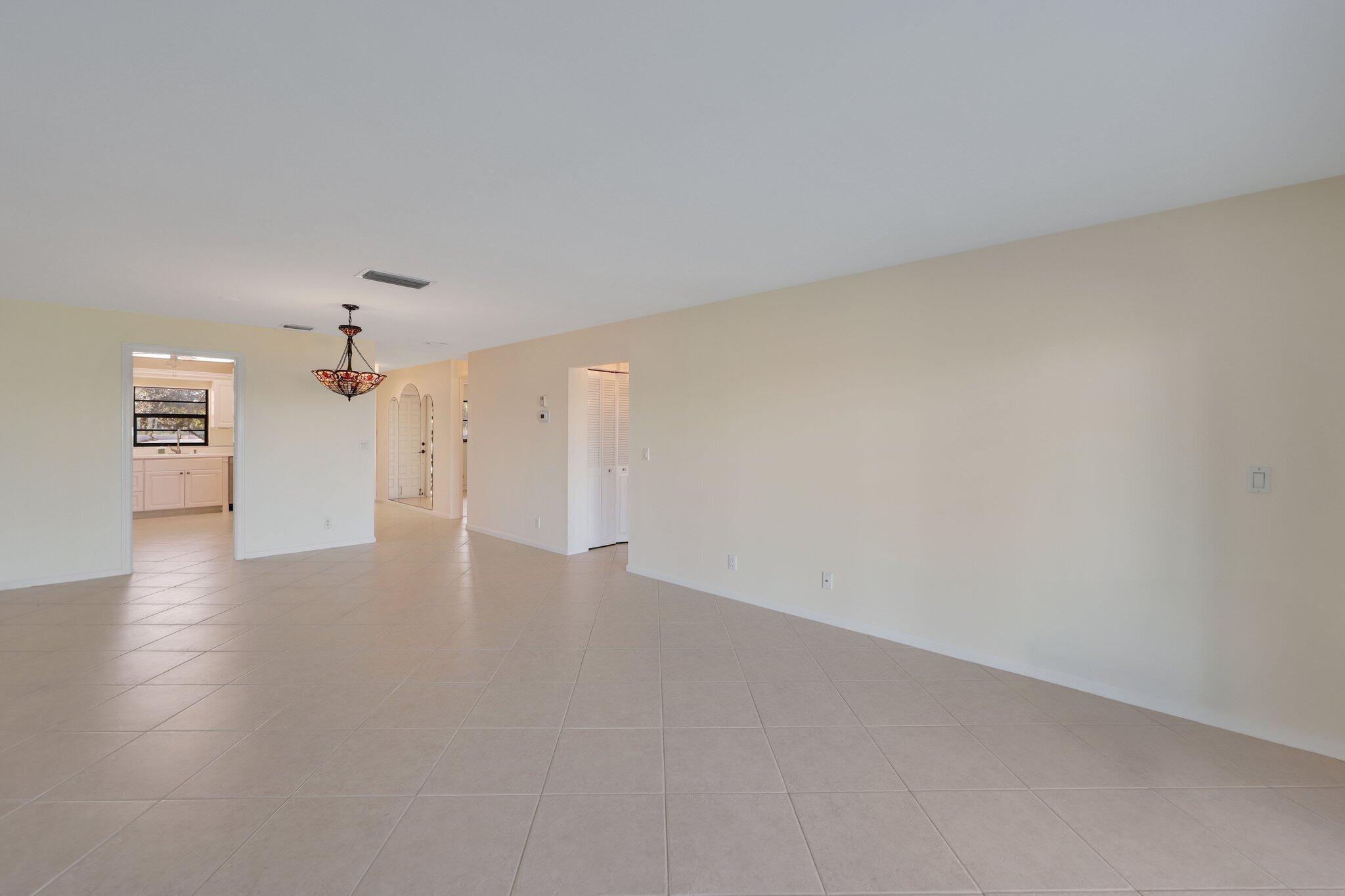 BROADVIEW CONDO - Residential