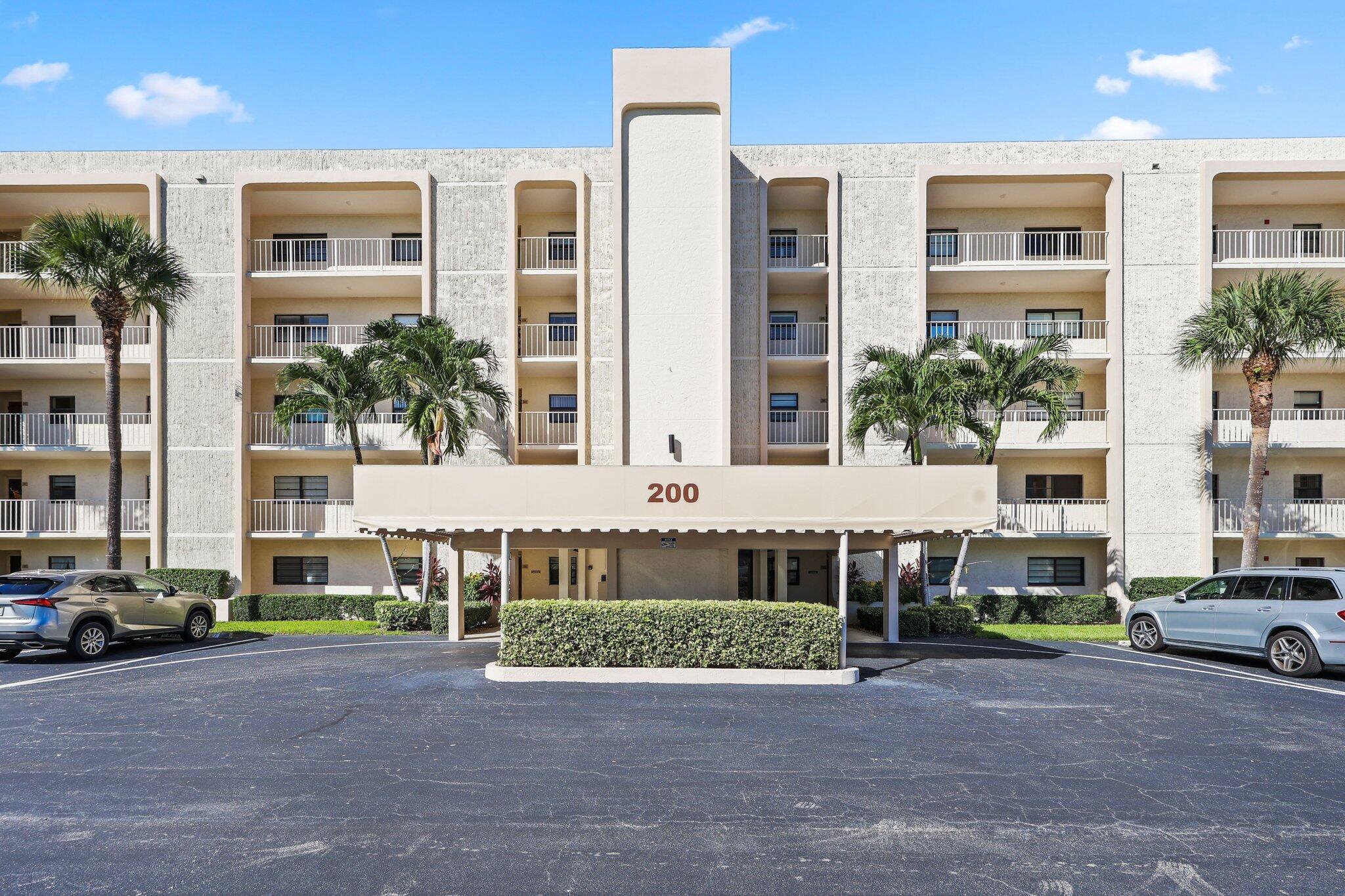 Welcome to serene living at 200 Intracoastal Place Unit 206, located in the sought-after 55+ Broadview Condo community in beautiful Jupiter. This charming 2-bedroom, 2-bathroom condo features elegant tile flooring throughout the main living areas and cozy laminate in the bedrooms. Enjoy the convenience of a spacious walk-in closet, perfect for all your storage needs. The community offers a tranquil environment with stunning views of the Intracoastal Waterway, complemented by amenities like a heated saltwater pool and outdoor patio/grill area, ensuring a laid-back lifestyle. Don't miss the opportunity to make this delightful condo your new home!