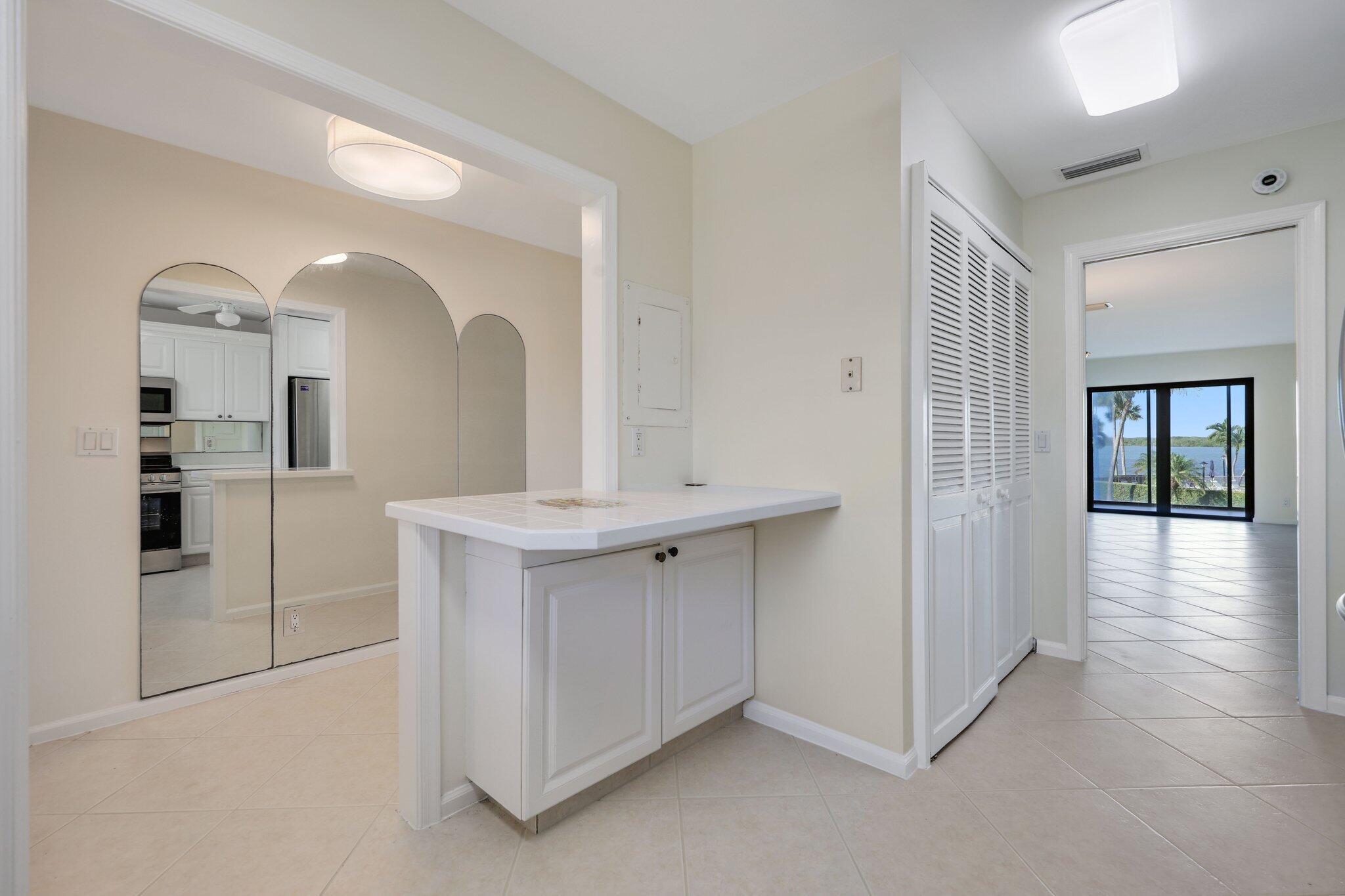 BROADVIEW CONDO - Residential
