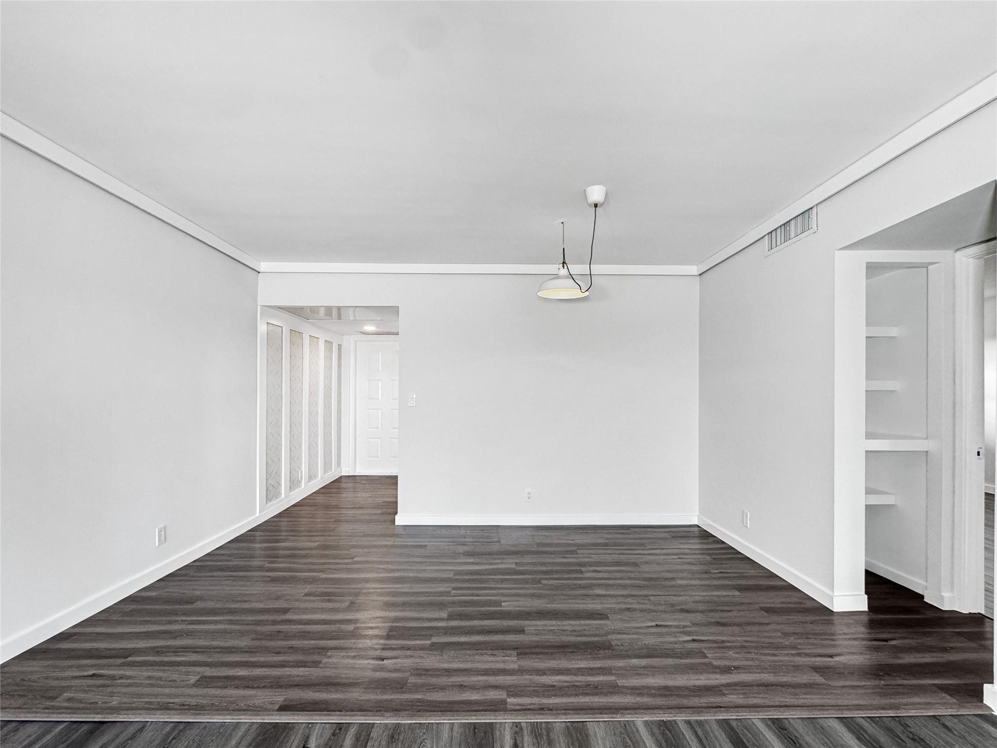 NO 5 PALM-AIRE COUNTRY CLUB - Residential