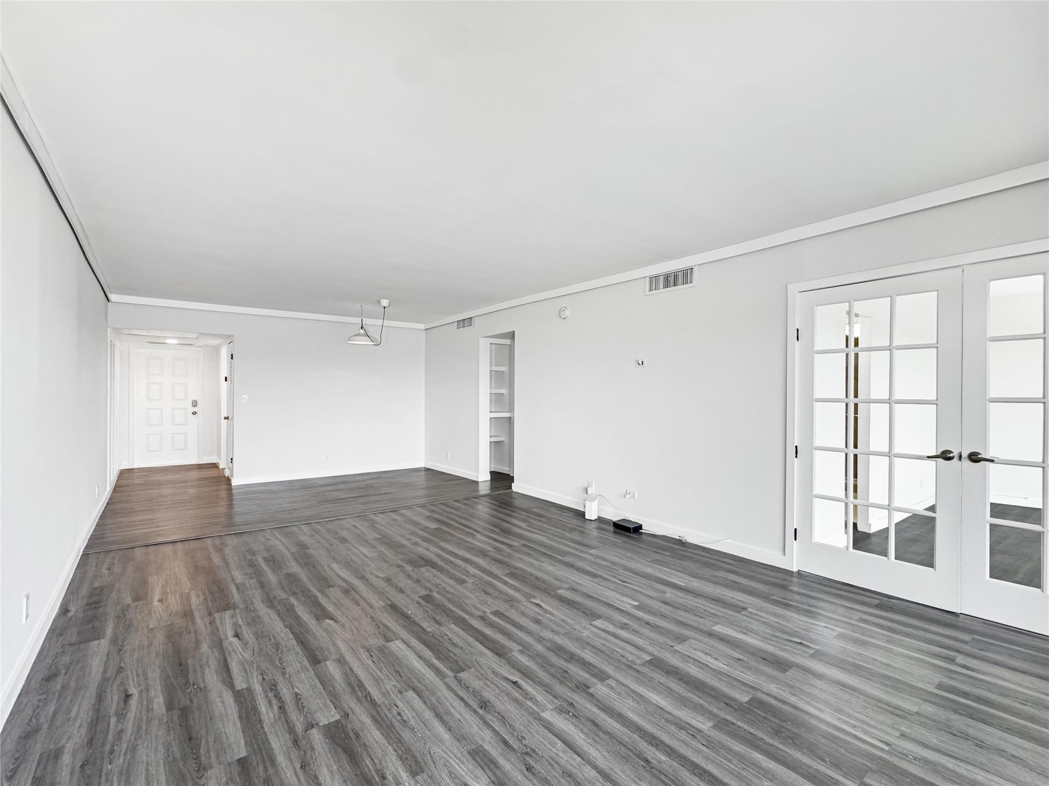 NO 5 PALM-AIRE COUNTRY CLUB - Residential