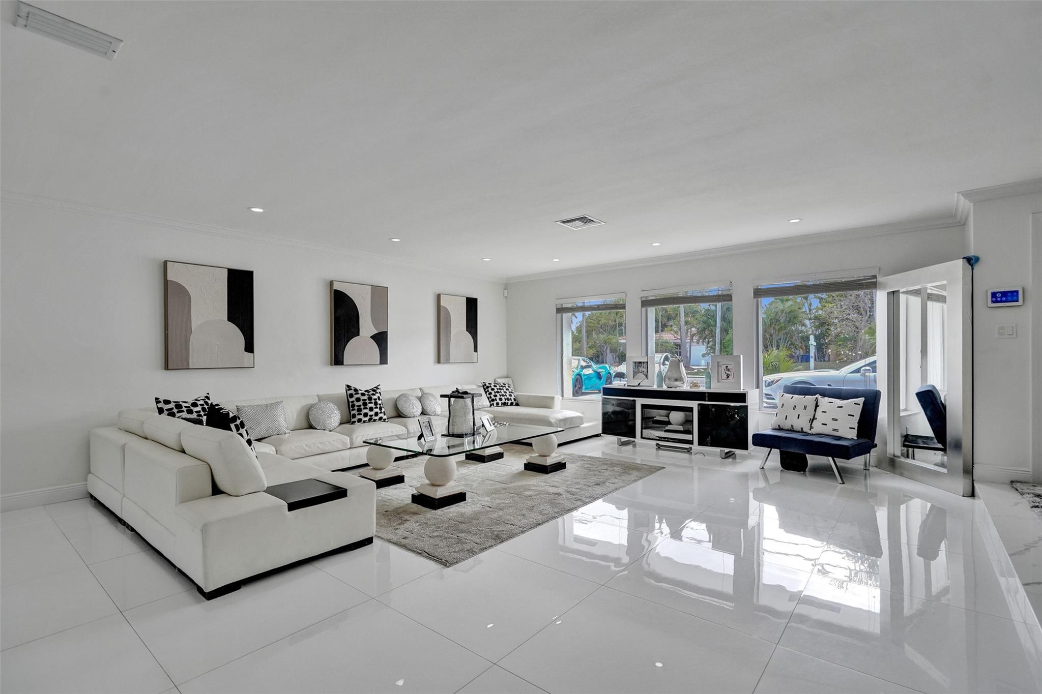 4100 Bayview Dr