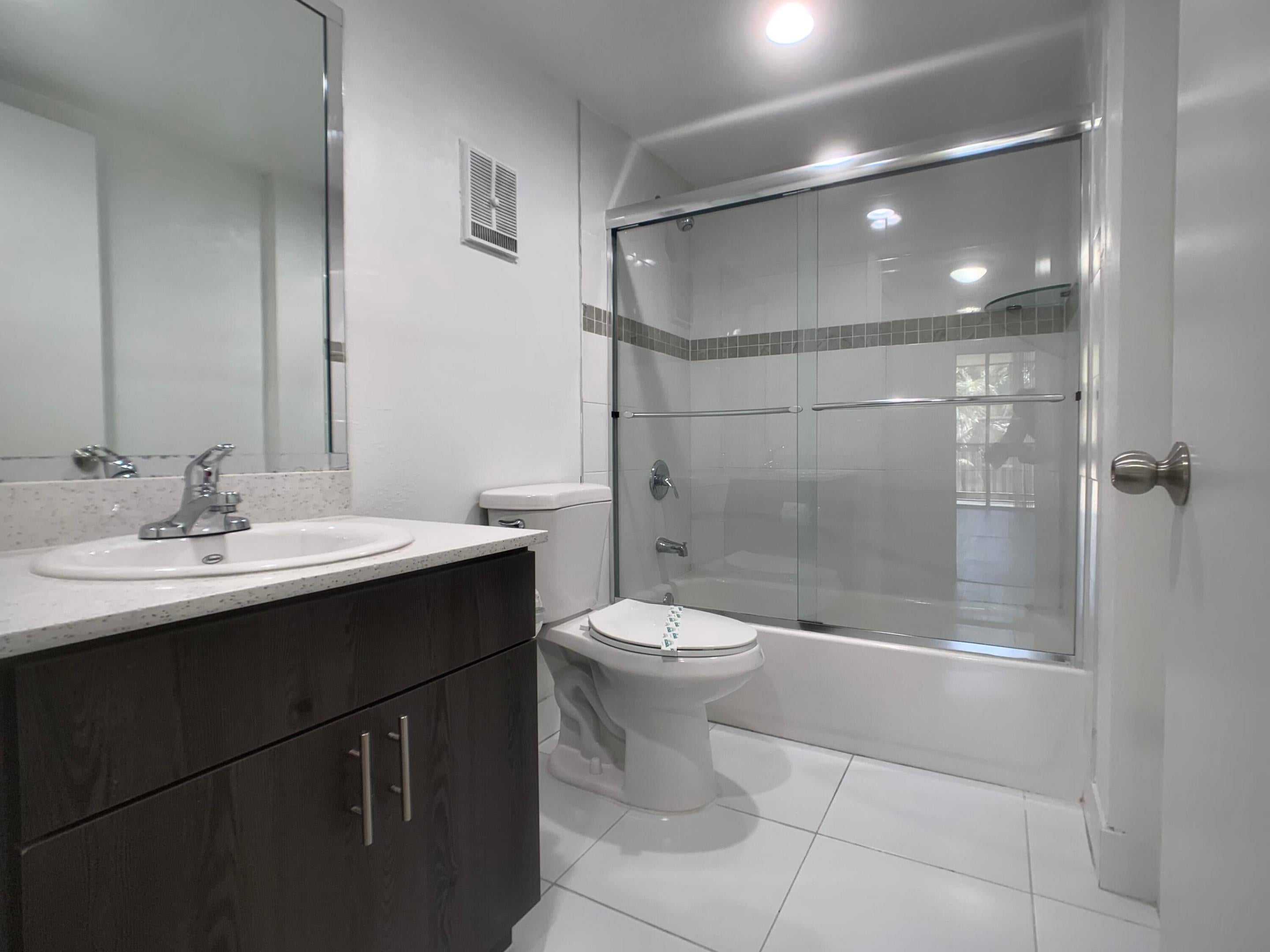 16900 N Bay Road 3-507