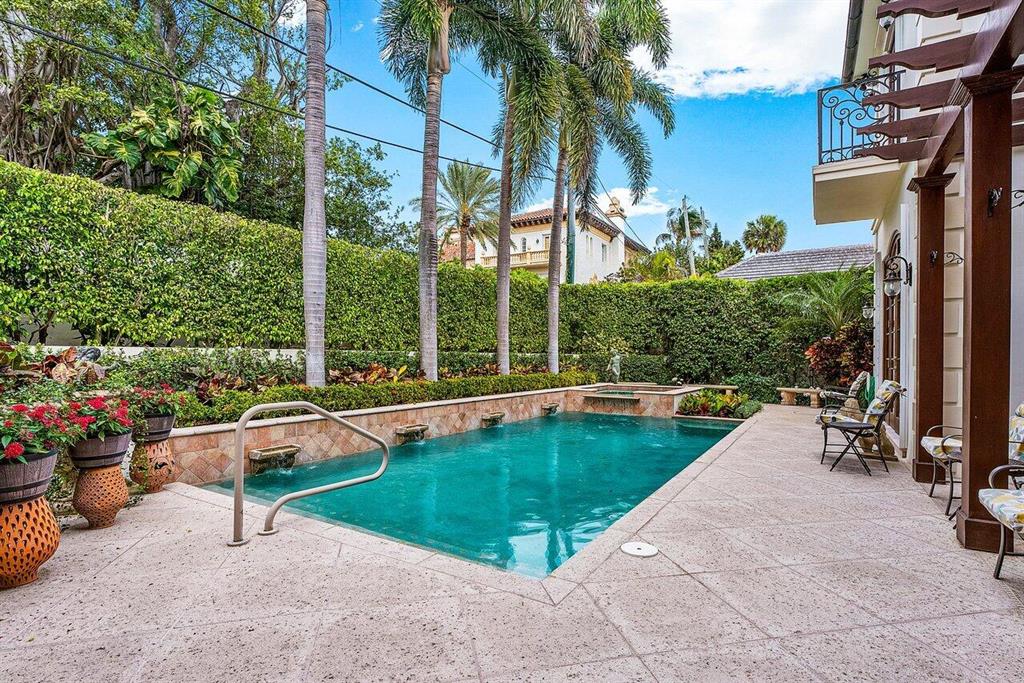 VIA VIZCAYA ADD IN - Residential