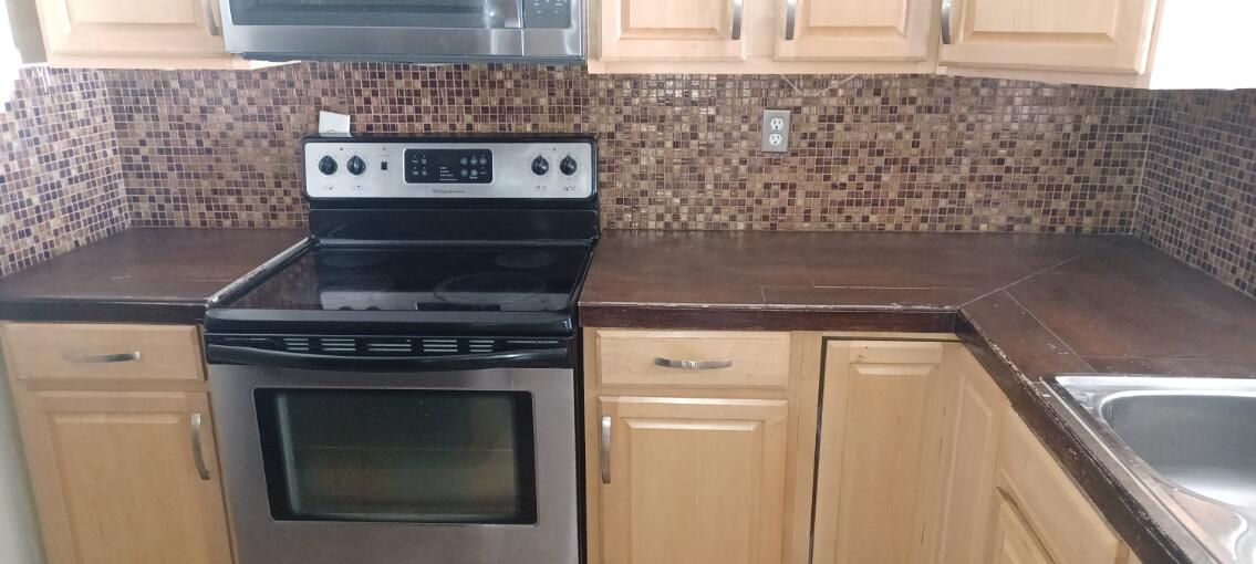 492 NW 165th St Road C-614