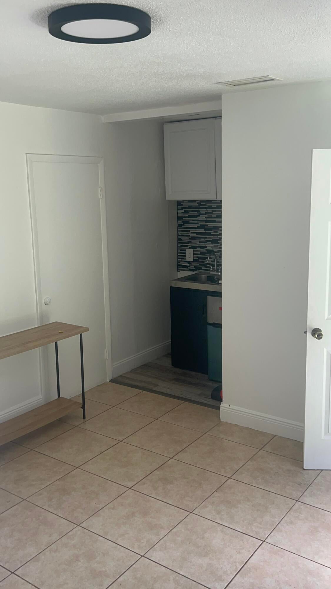 810 NW 40TH 1-3